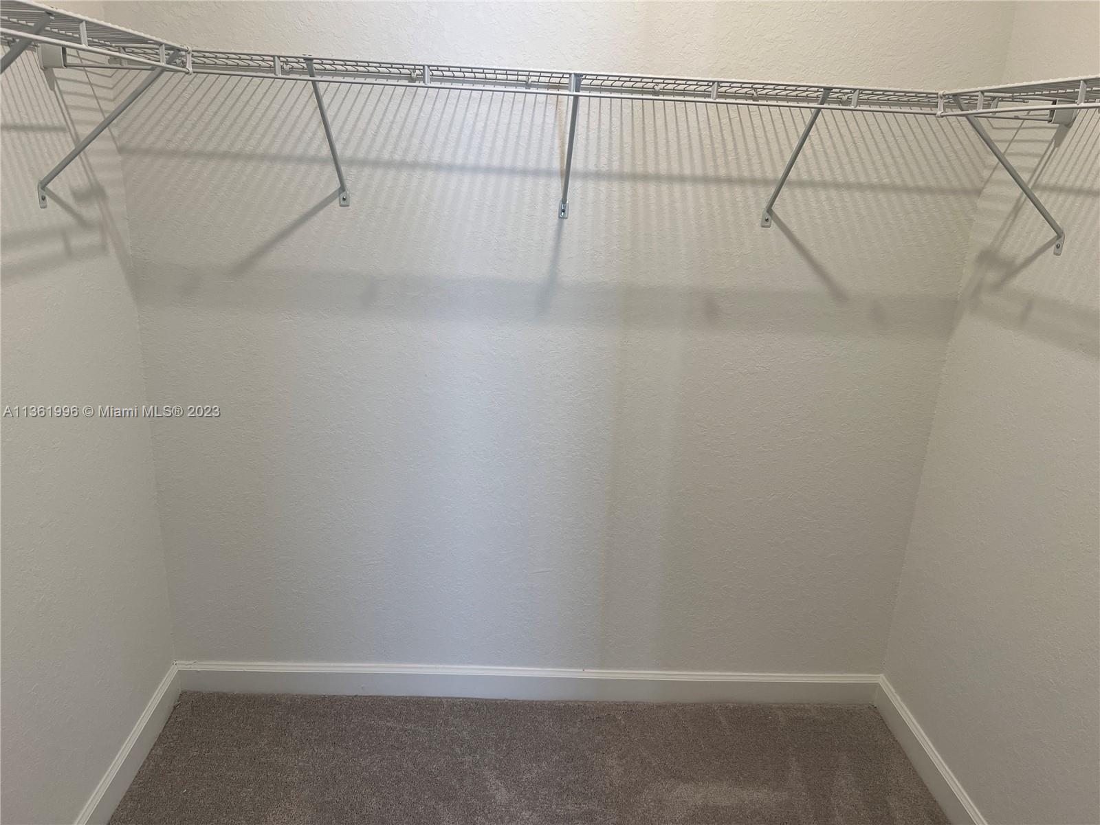 GOLF PARK SEC 1 - Residential Lease