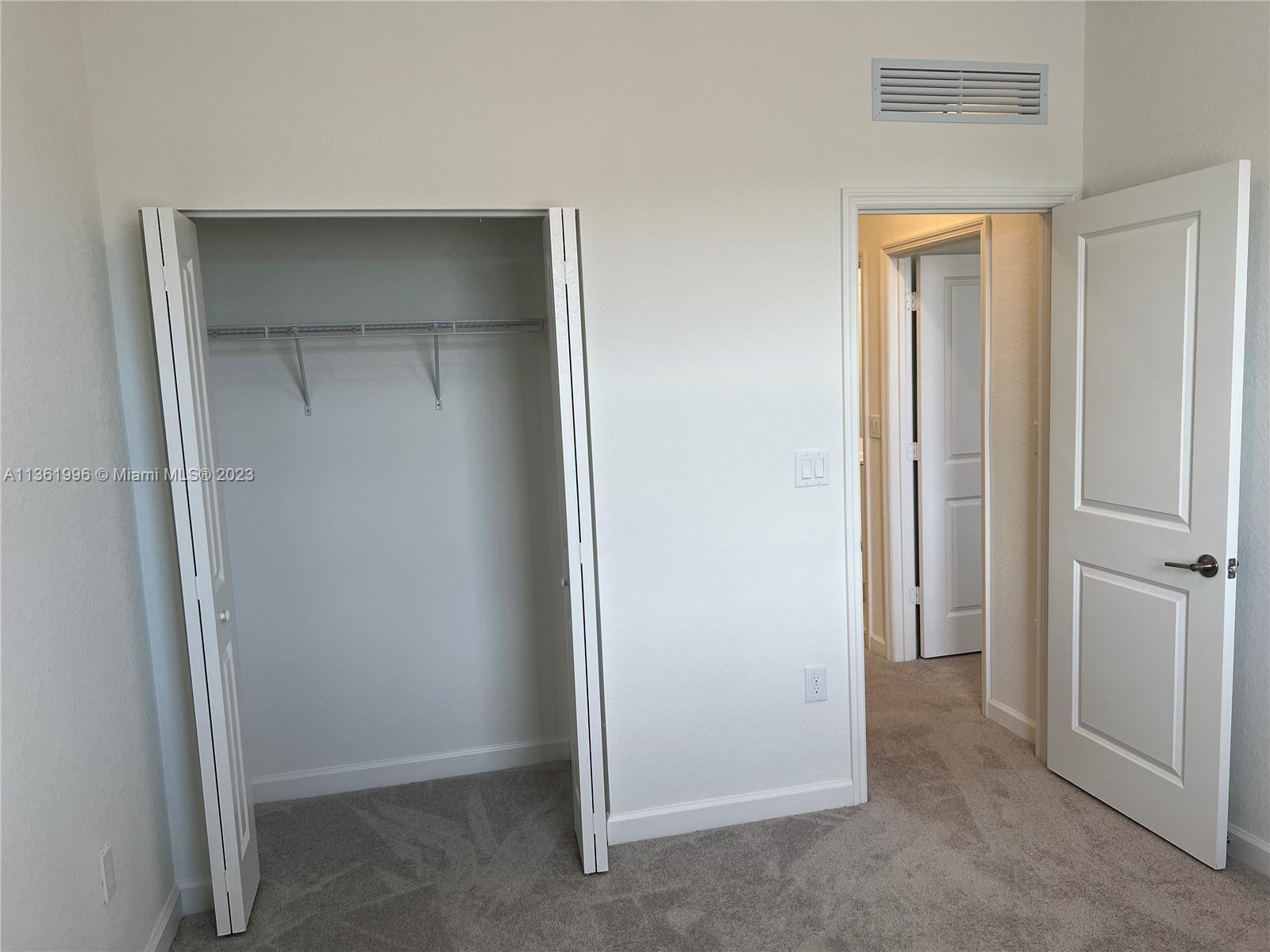 GOLF PARK SEC 1 - Residential Lease