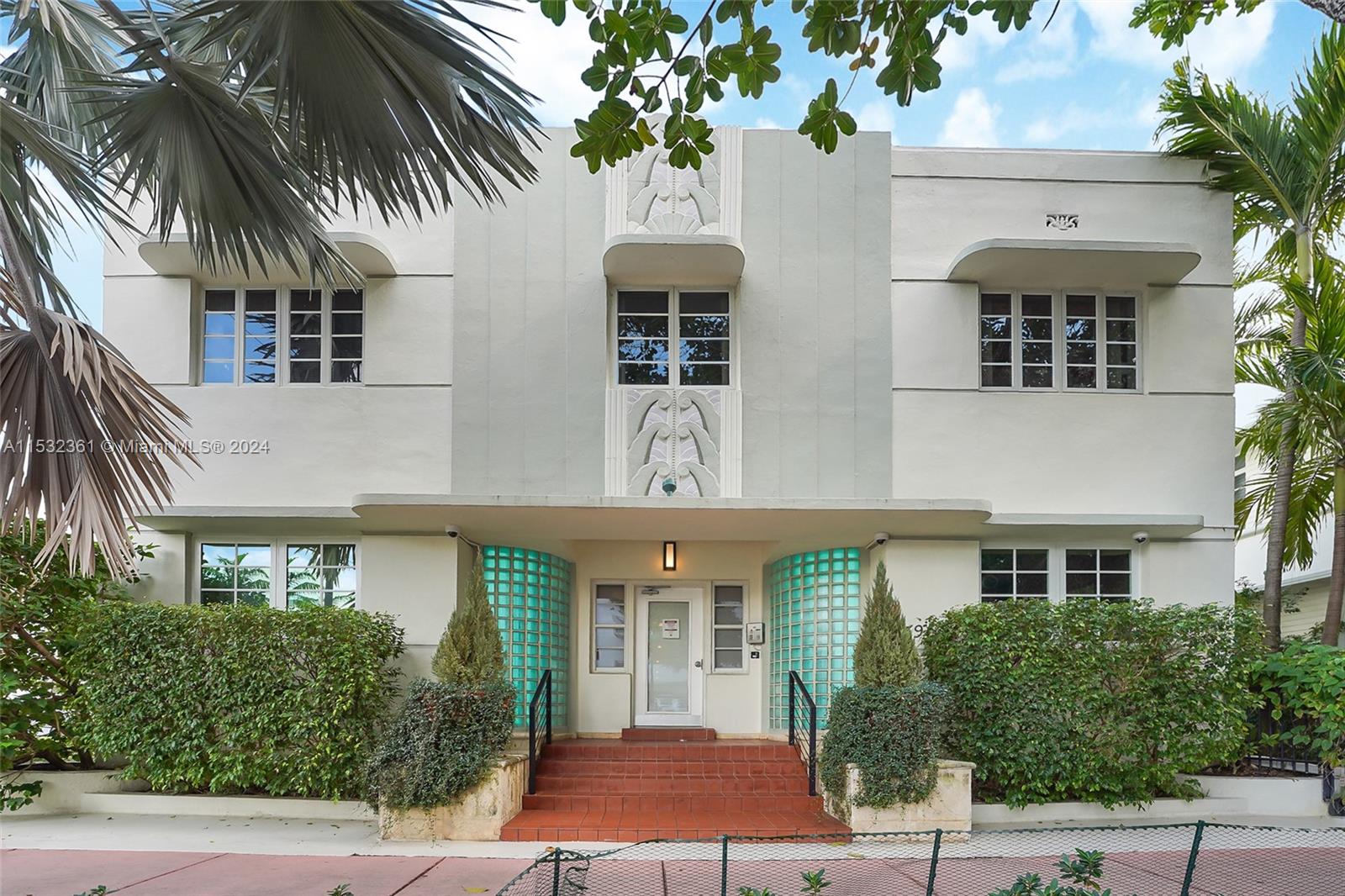 ENCLAVE ON SOUTH BEACH - Residential Lease