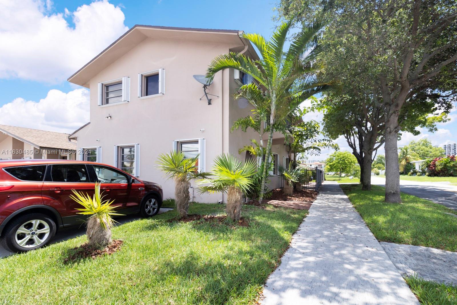SOUTH BAY ESTATES - Residential Lease