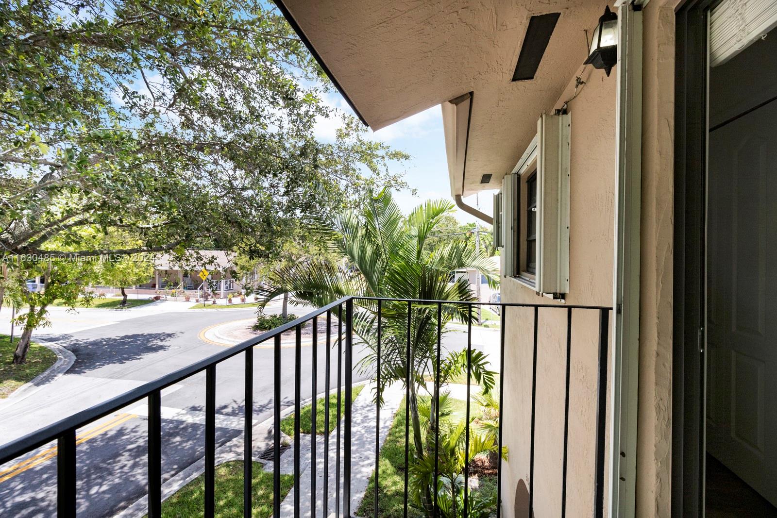 SOUTH BAY ESTATES - Residential Lease