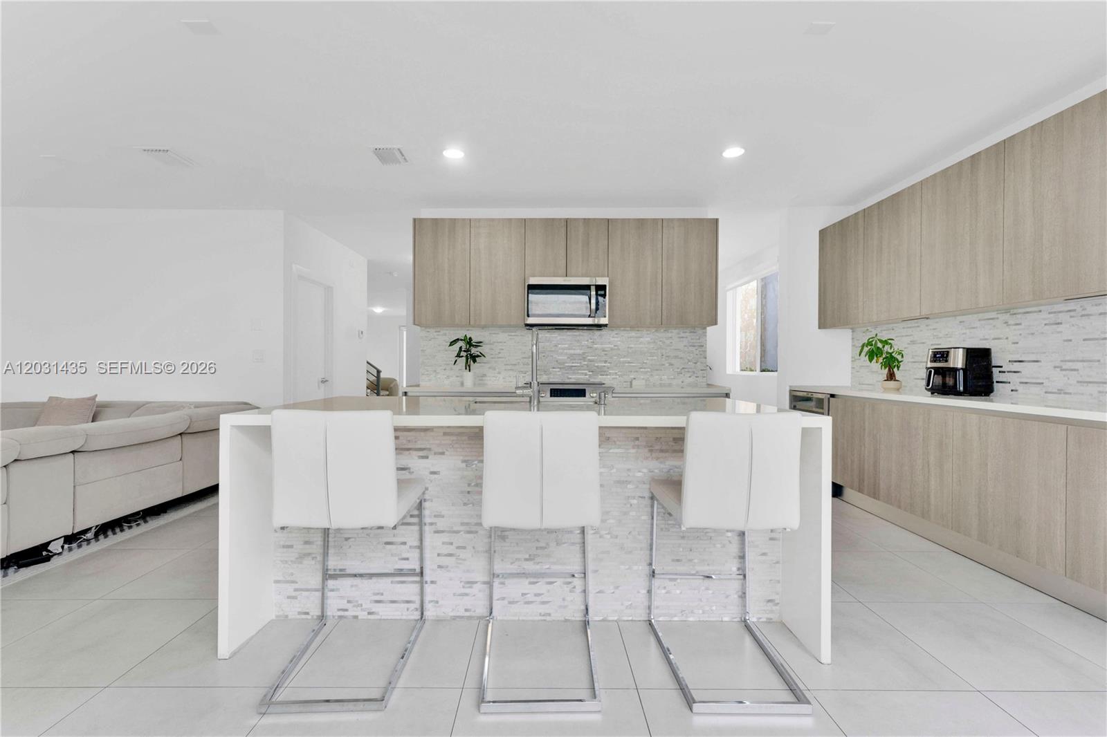 DORAL PALMS SOUTH - Residential