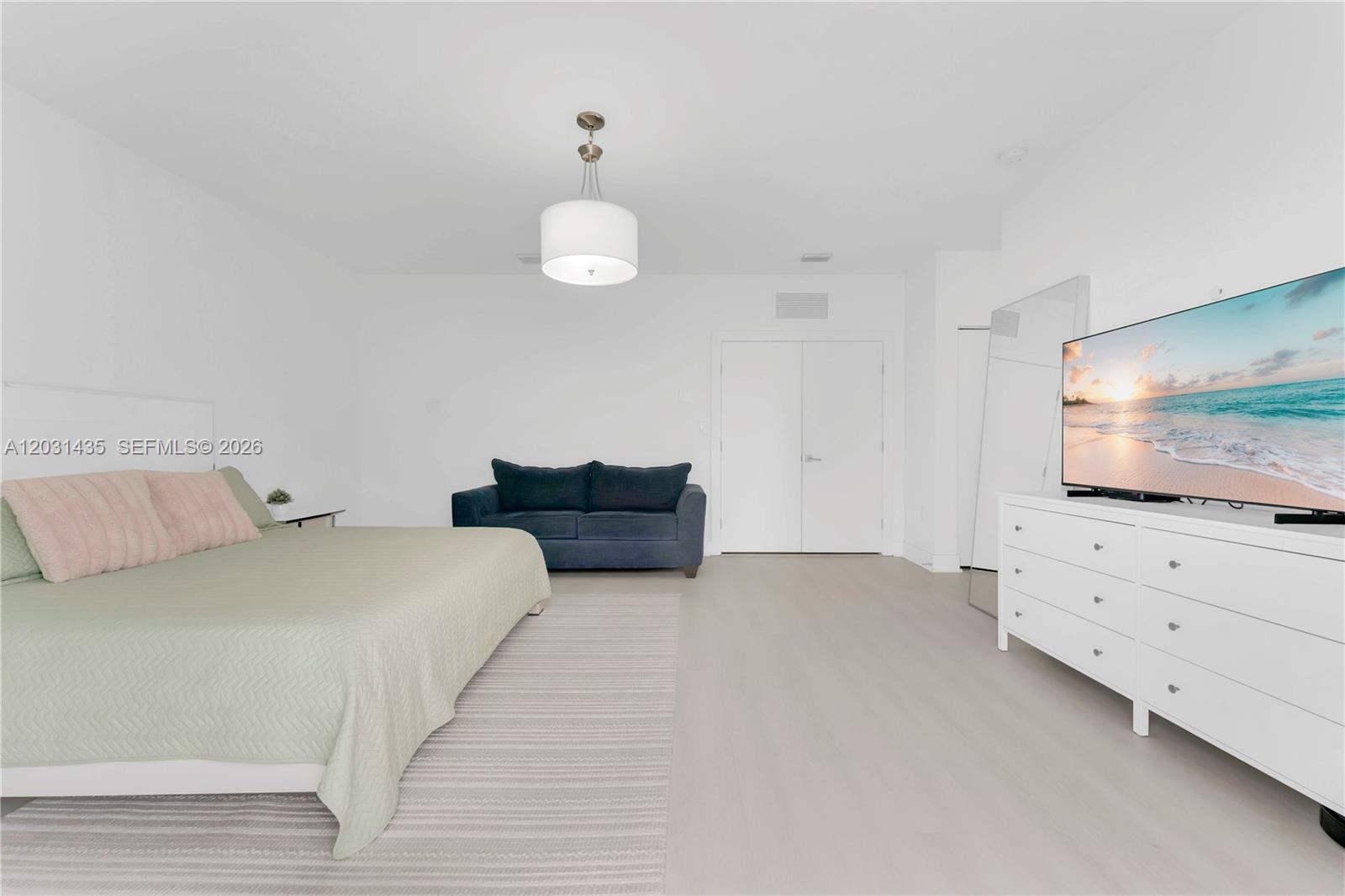 DORAL PALMS SOUTH - Residential