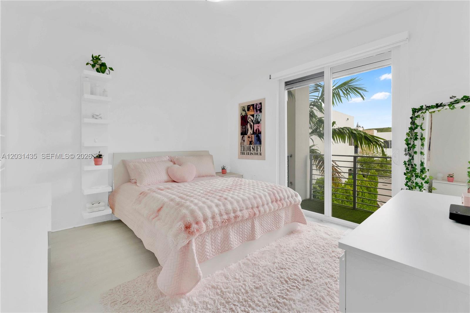 DORAL PALMS SOUTH - Residential