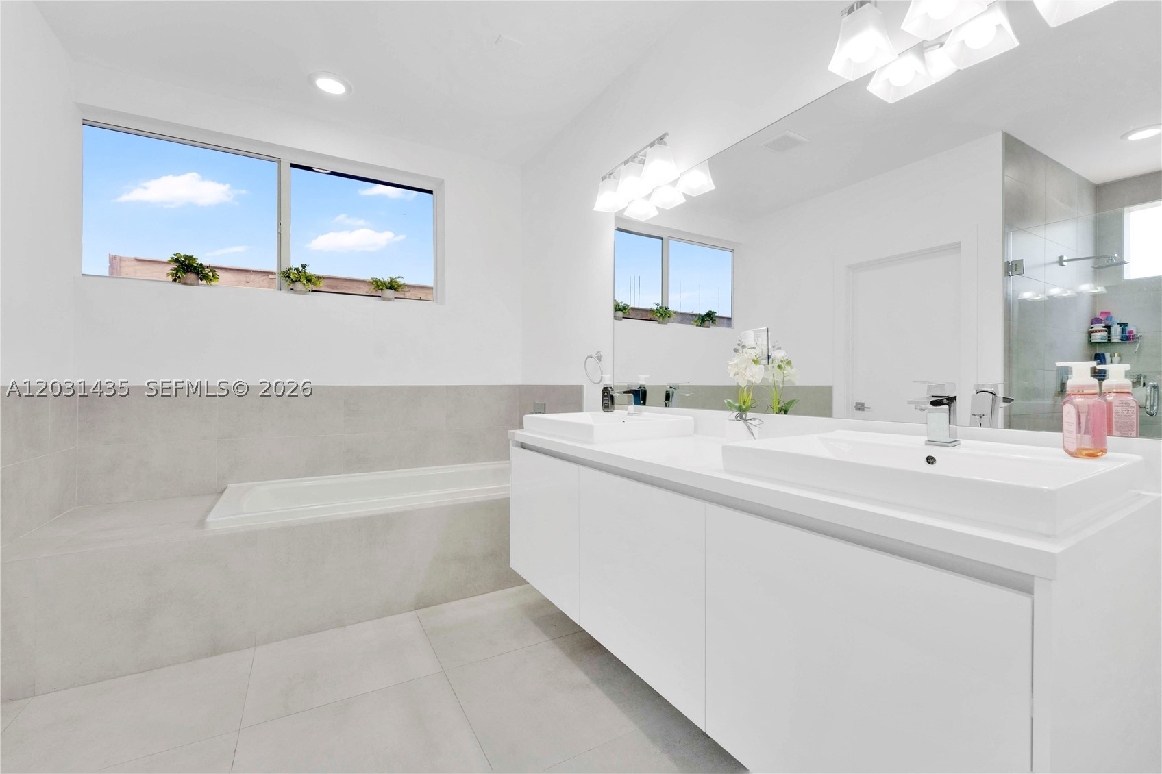DORAL PALMS SOUTH - Residential