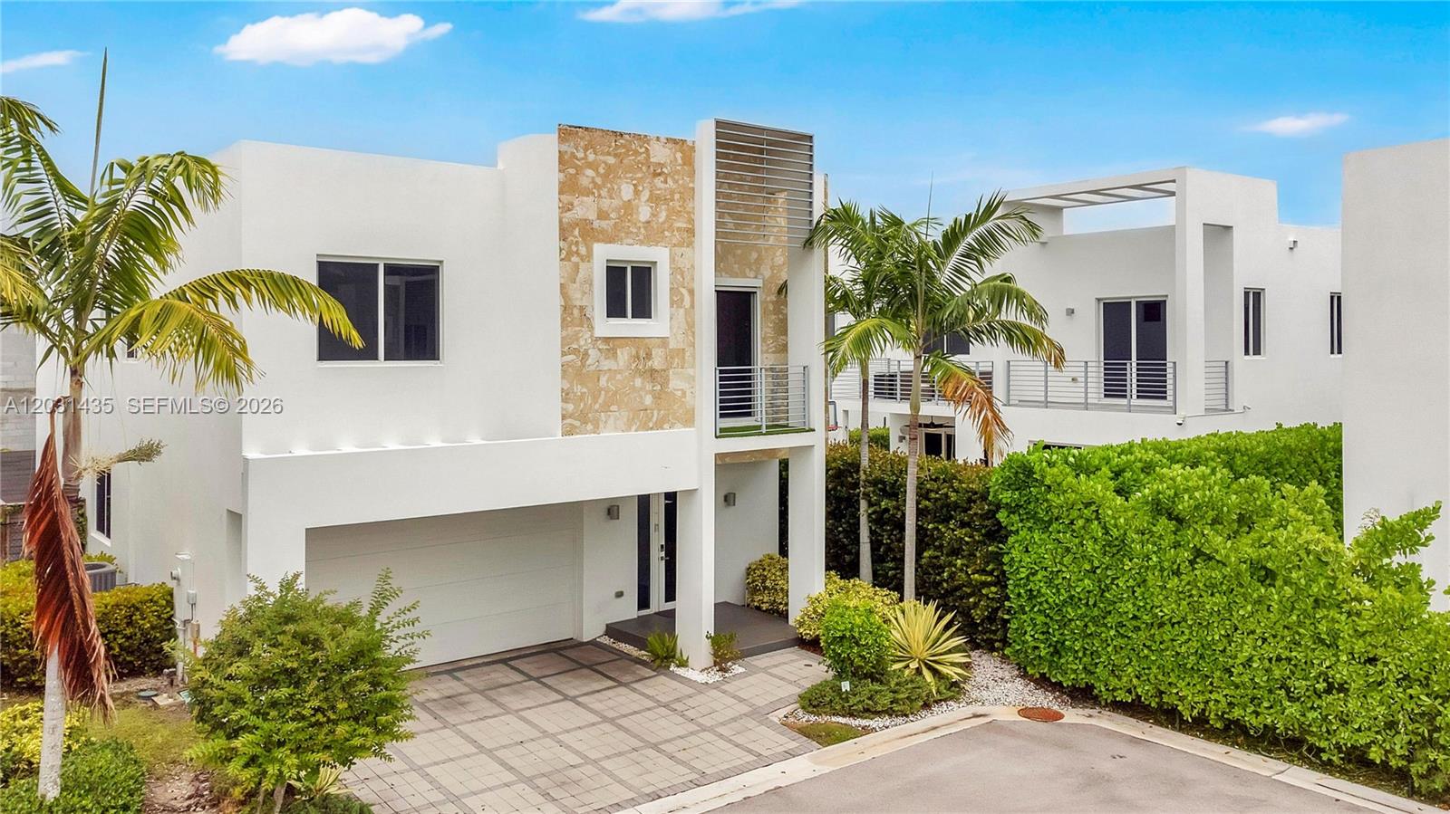 DORAL PALMS SOUTH - Residential