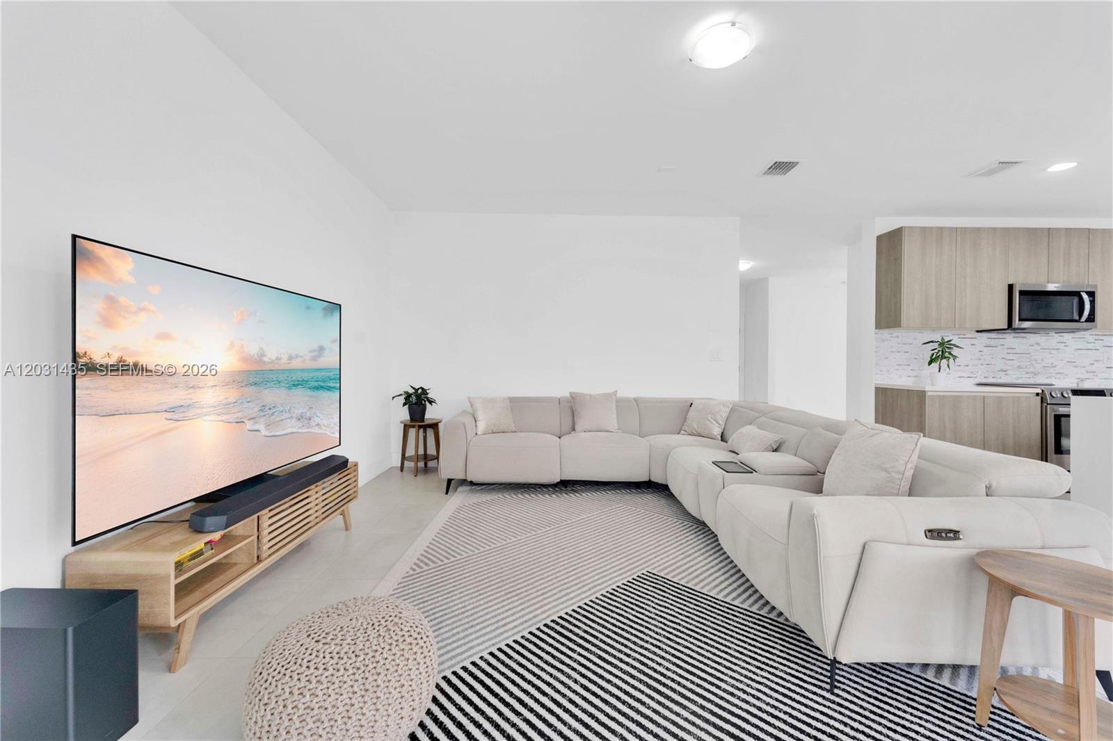 DORAL PALMS SOUTH - Residential