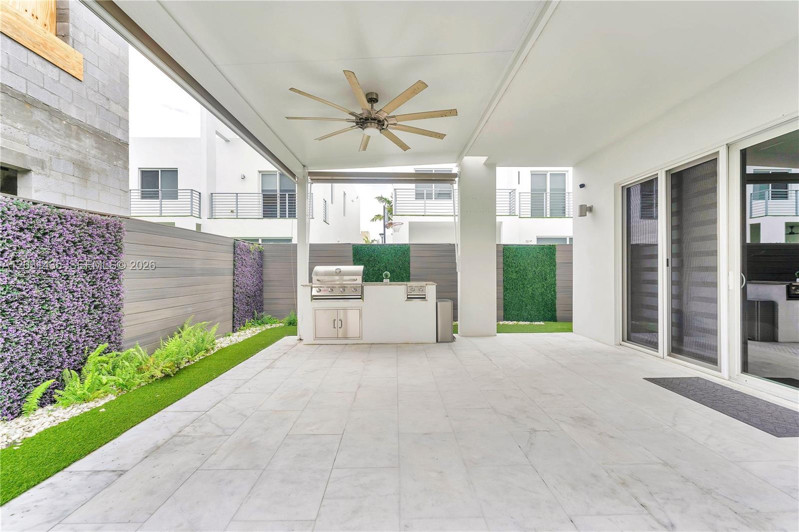 DORAL PALMS SOUTH - Residential