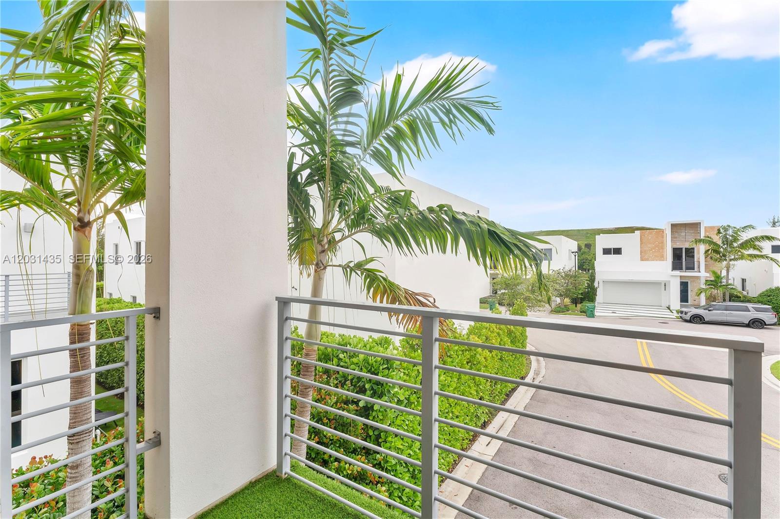 DORAL PALMS SOUTH - Residential