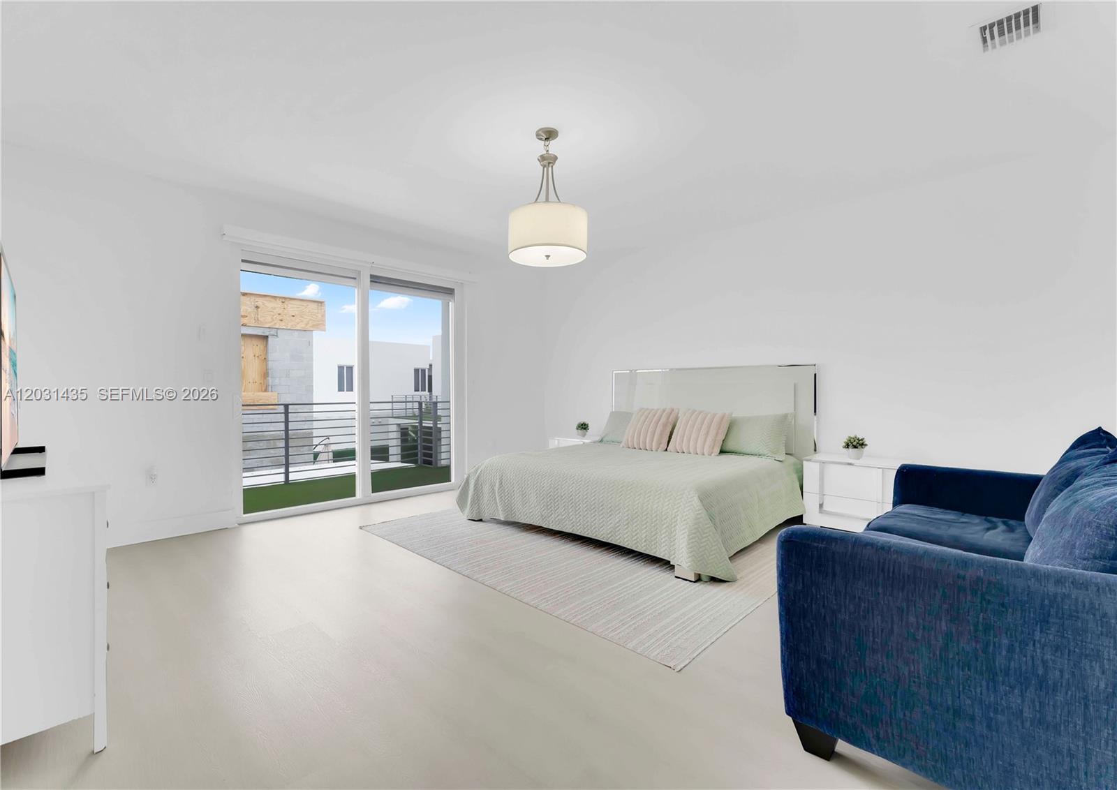 DORAL PALMS SOUTH - Residential