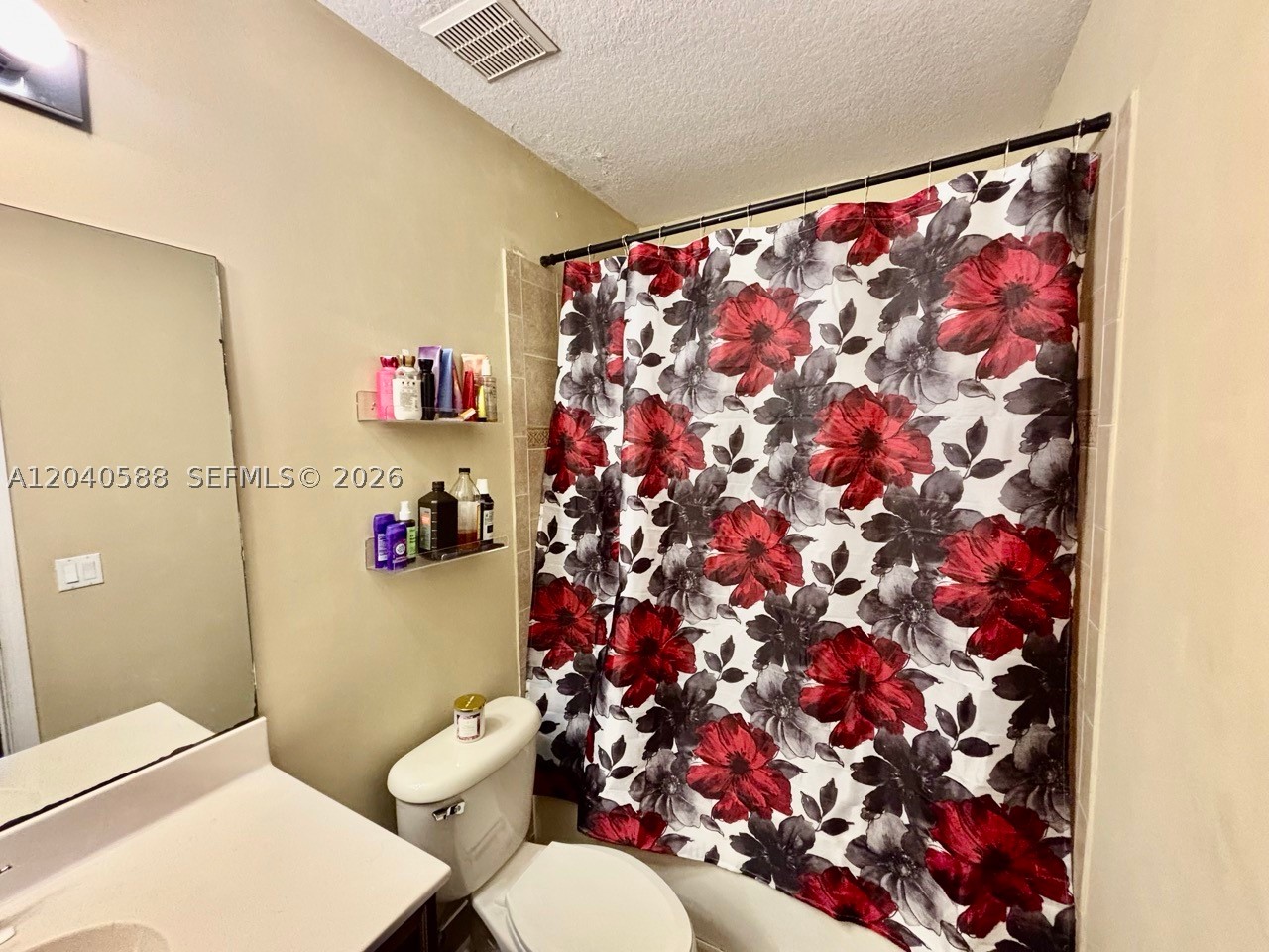 MAJORCA ISLES II CONDO - Residential