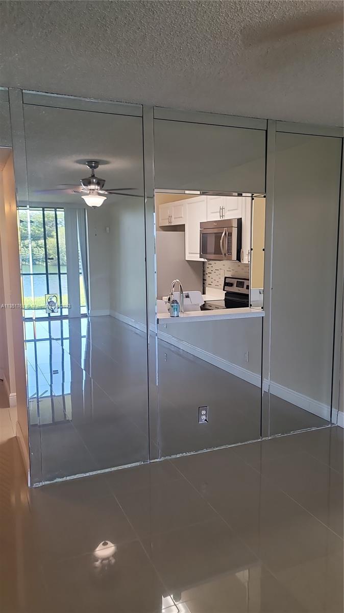 MIRA LAGO CONDO - Residential Lease