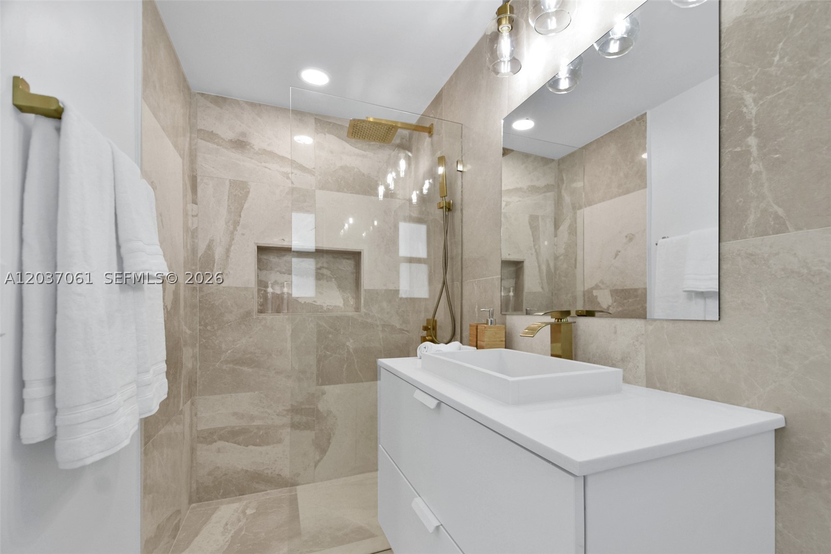 VICTORY HOMESITES - Residential