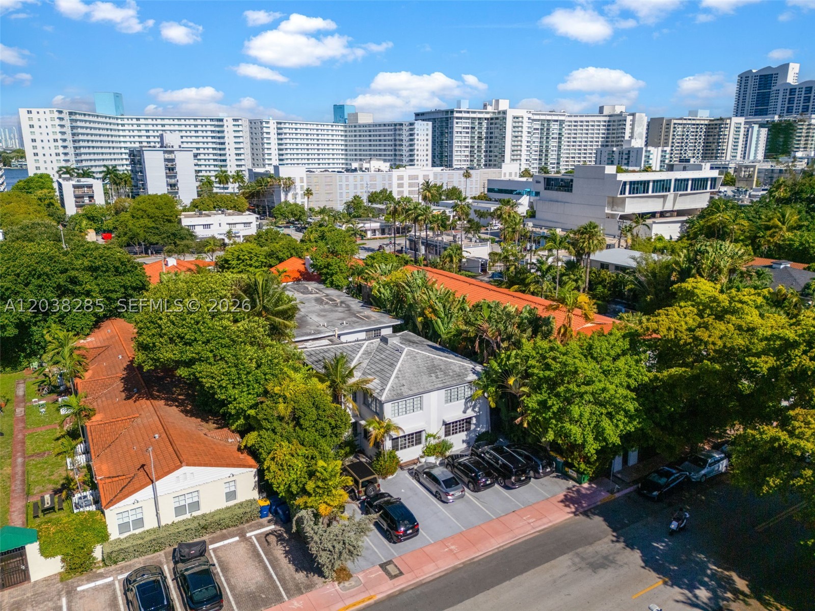 THE CASA BELLA CONDO ON S - Residential