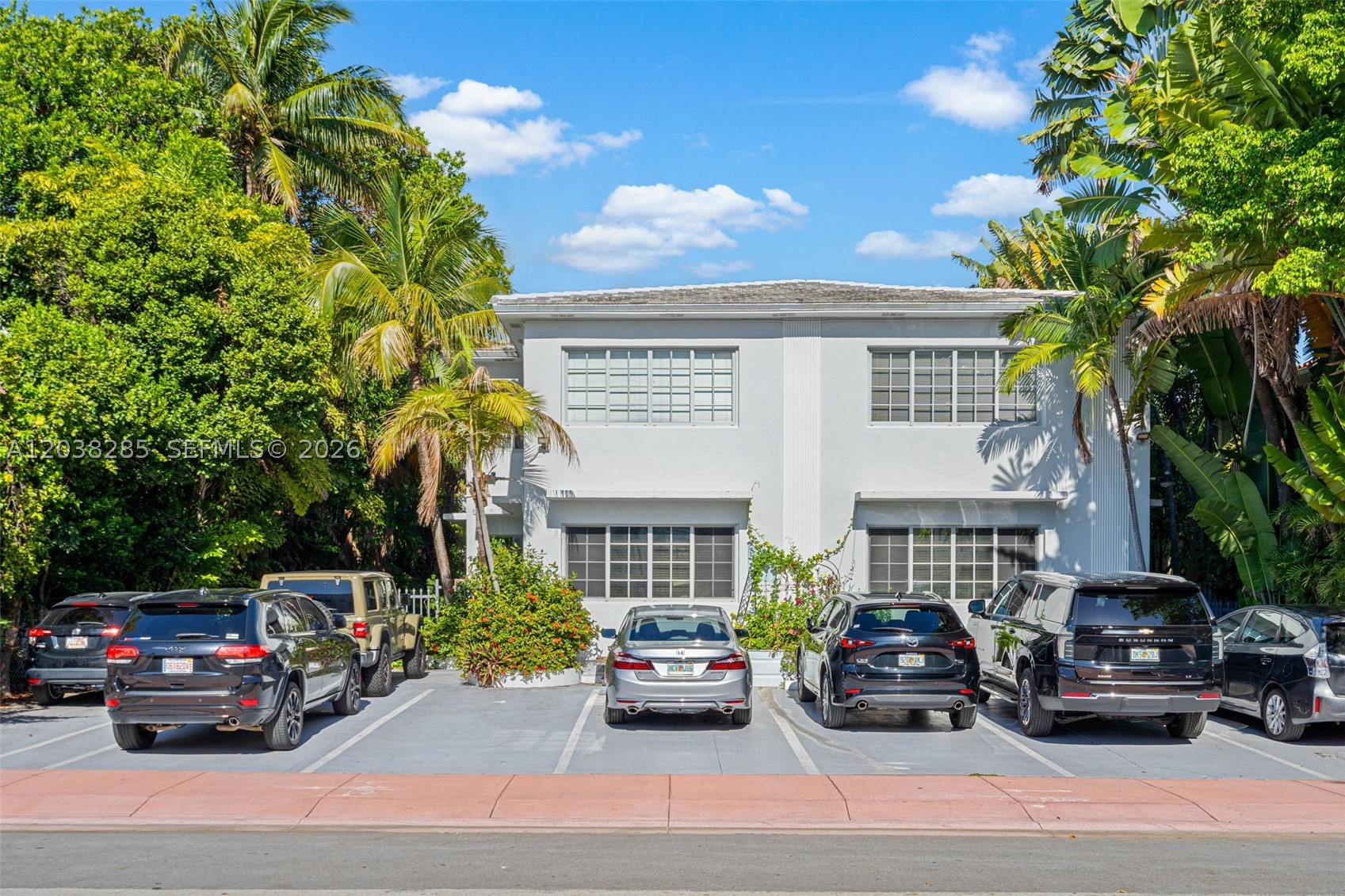 THE CASA BELLA CONDO ON S - Residential