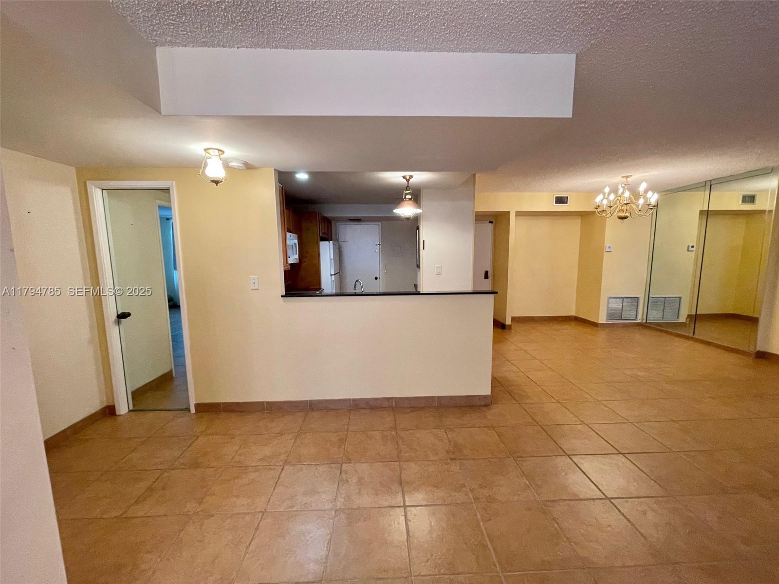 HILLCREST EAST NO 23 COND - Residential