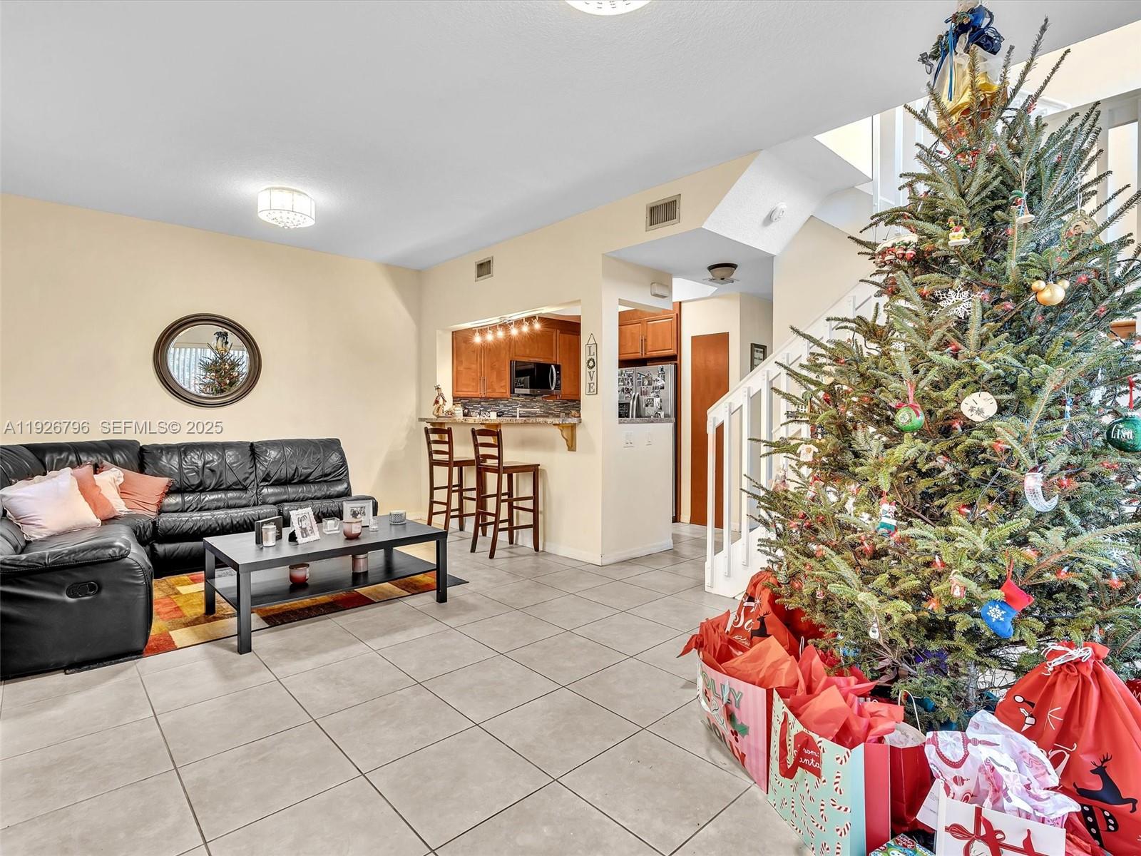 VILLAS AT HARBOR ISLES CO - Residential