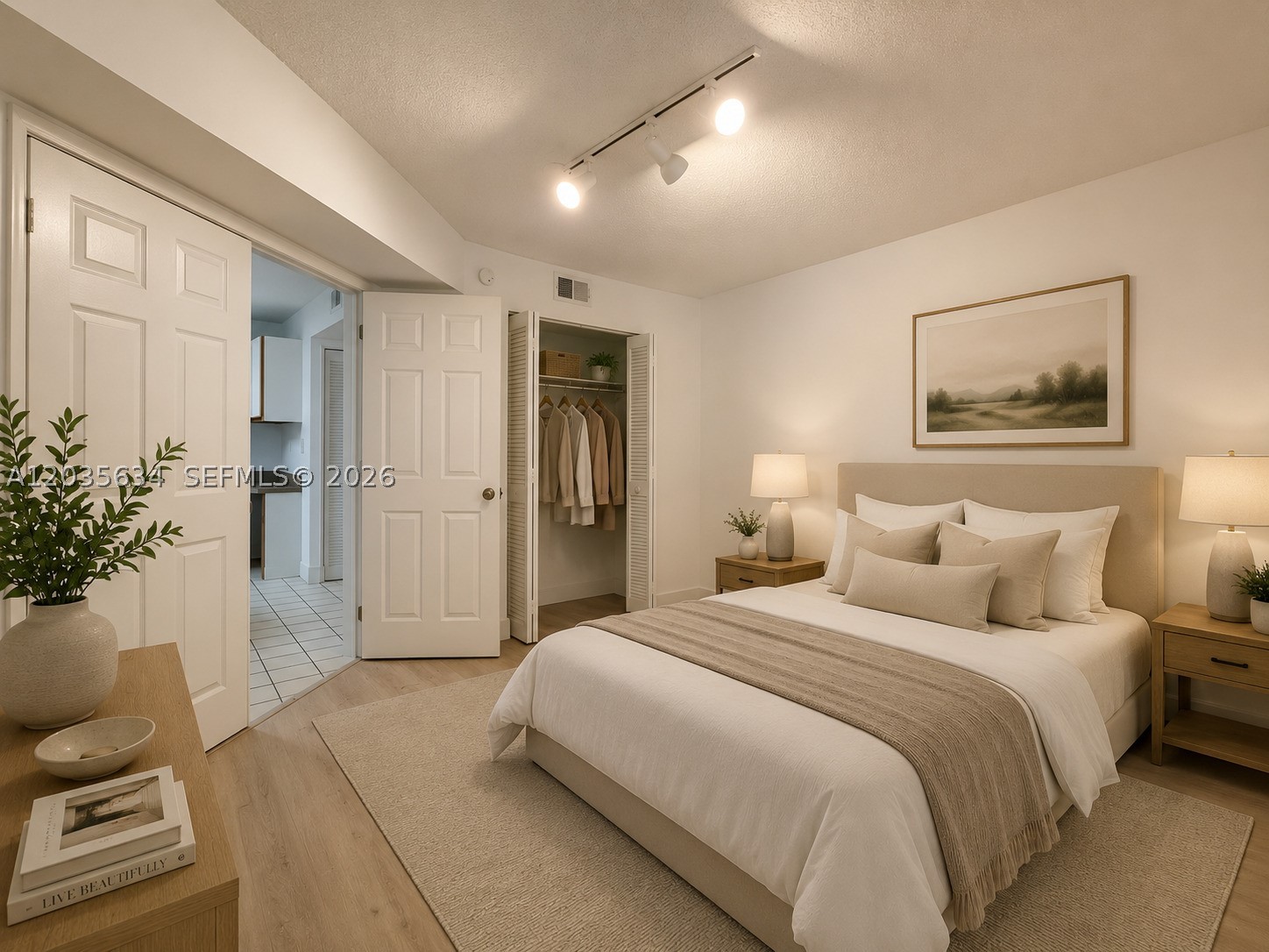 WINDWARD LAKES CONDO - Residential Lease
