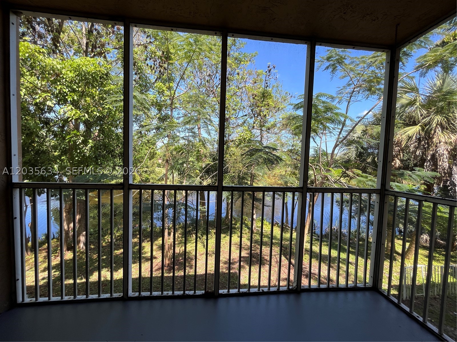 WINDWARD LAKES CONDO - Residential Lease