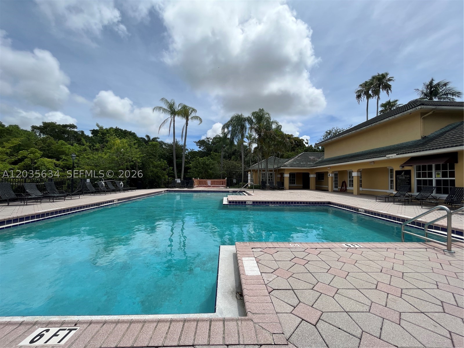 WINDWARD LAKES CONDO - Residential Lease