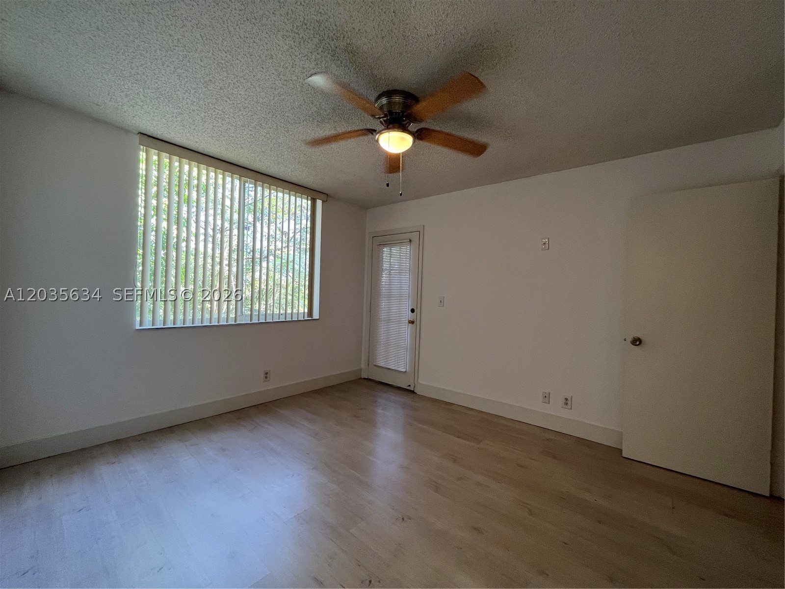 WINDWARD LAKES CONDO - Residential Lease
