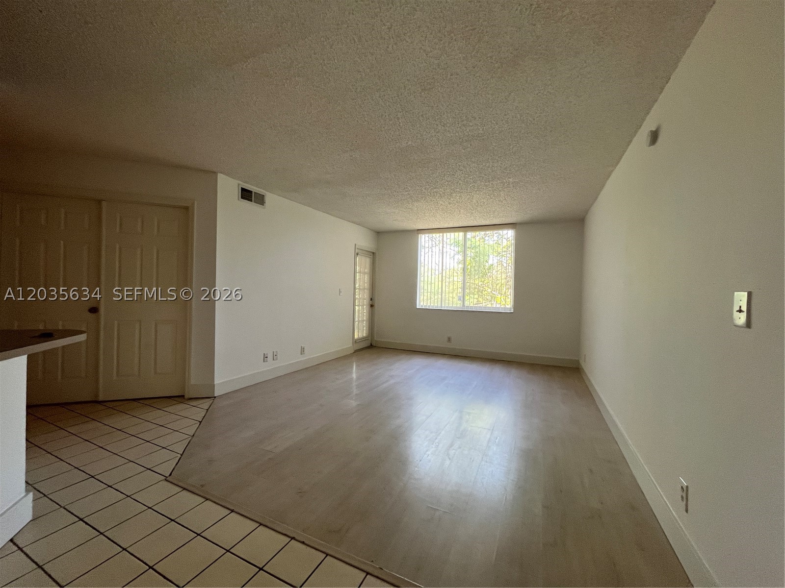 WINDWARD LAKES CONDO - Residential Lease