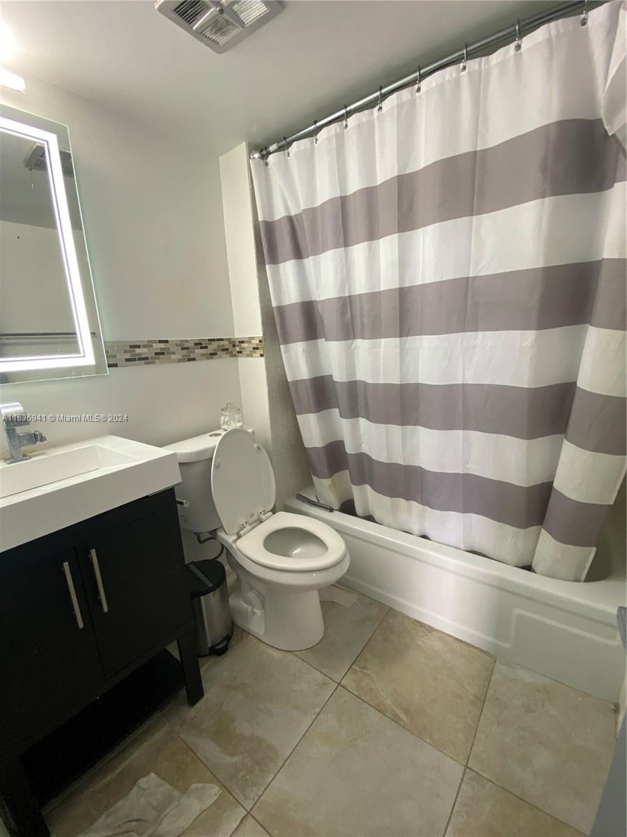 ROYAL PARK CONDO - Residential