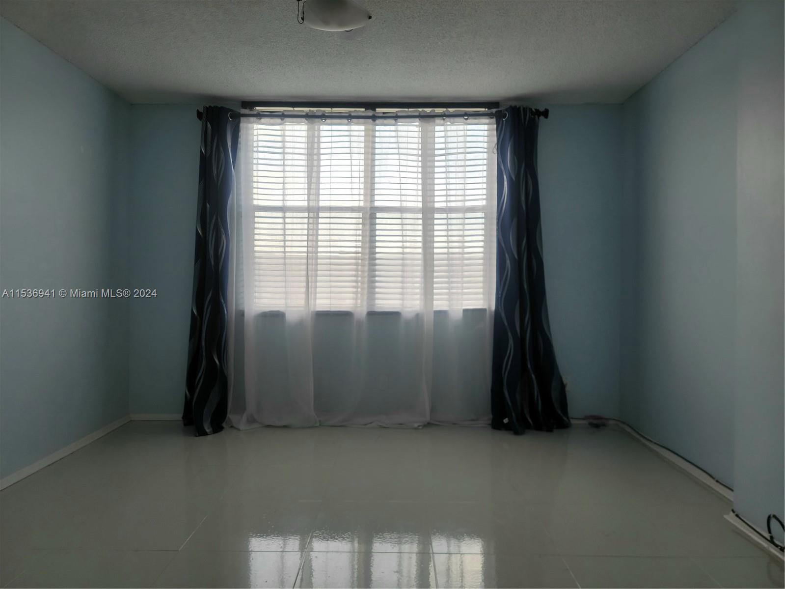 ROYAL PARK CONDO - Residential