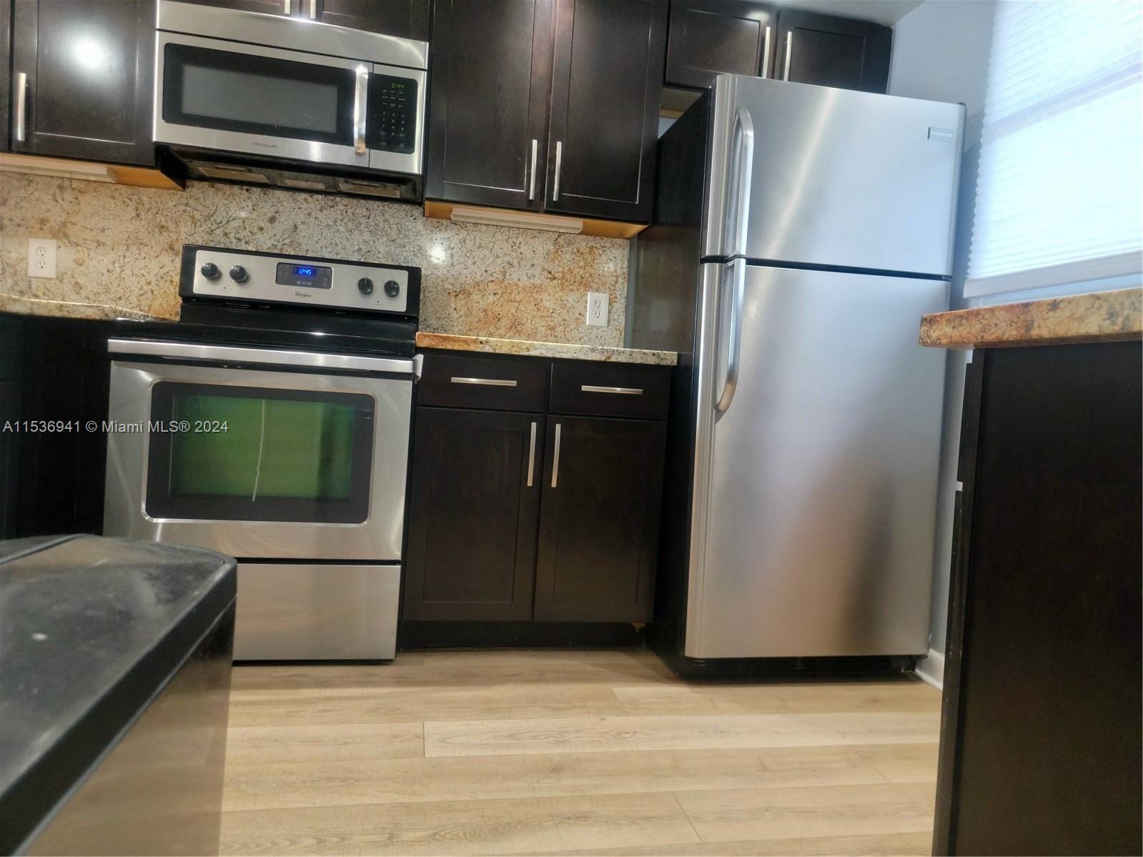 ROYAL PARK CONDO - Residential