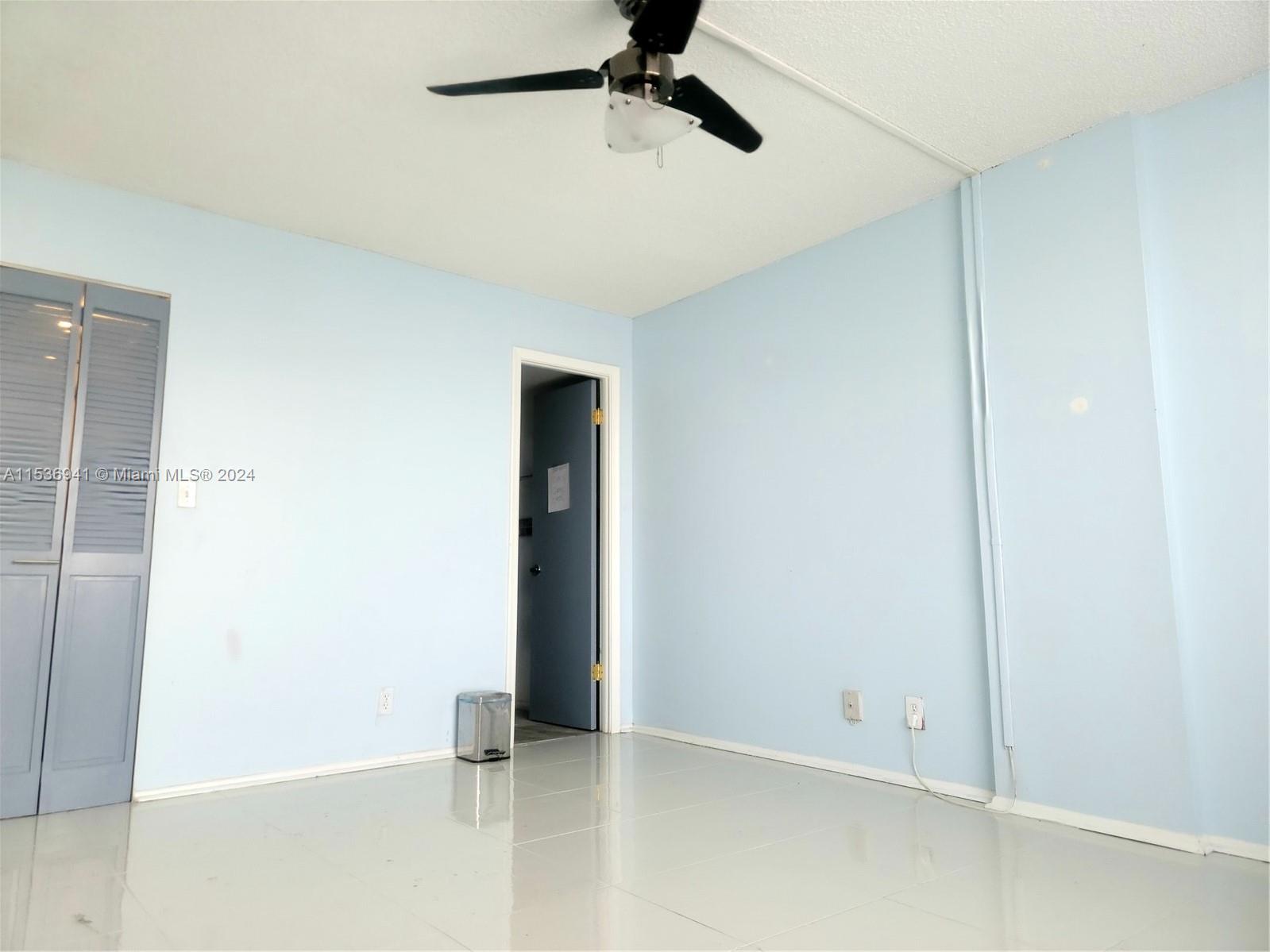 ROYAL PARK CONDO - Residential