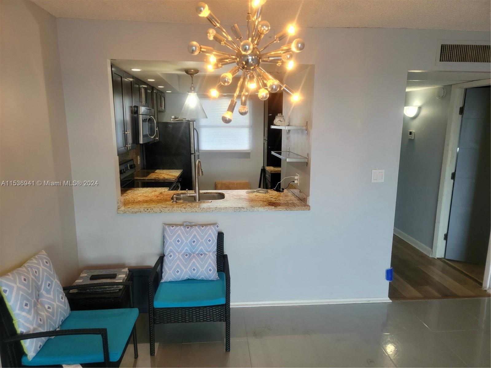 ROYAL PARK CONDO - Residential