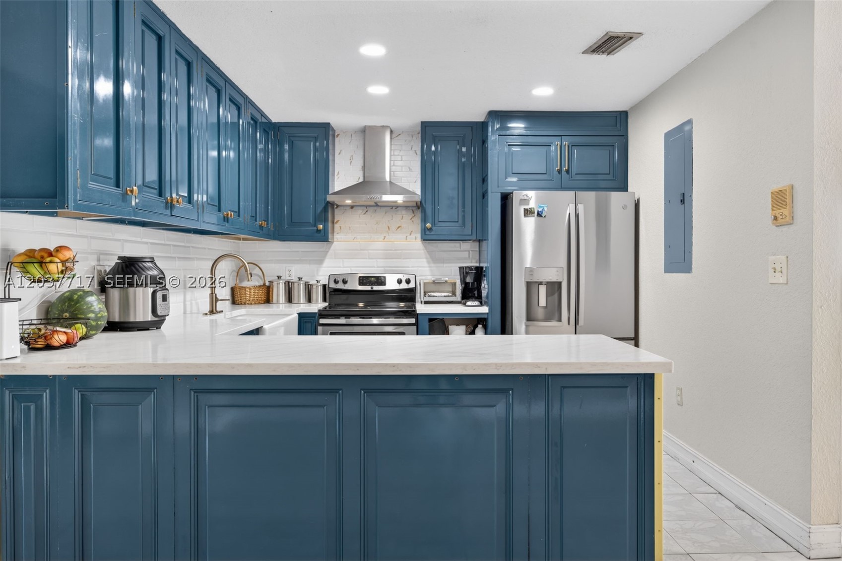 SUPERIOR HOMES SEC 2 - Residential Lease