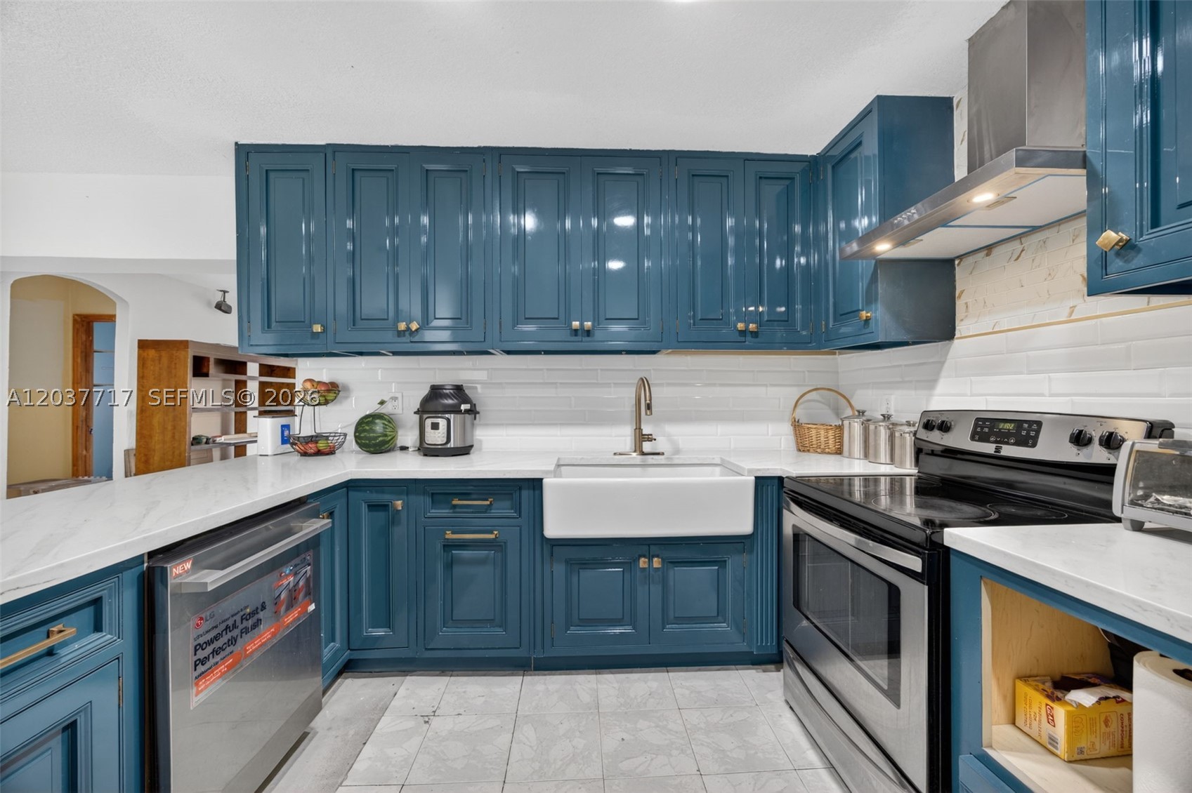 SUPERIOR HOMES SEC 2 - Residential Lease