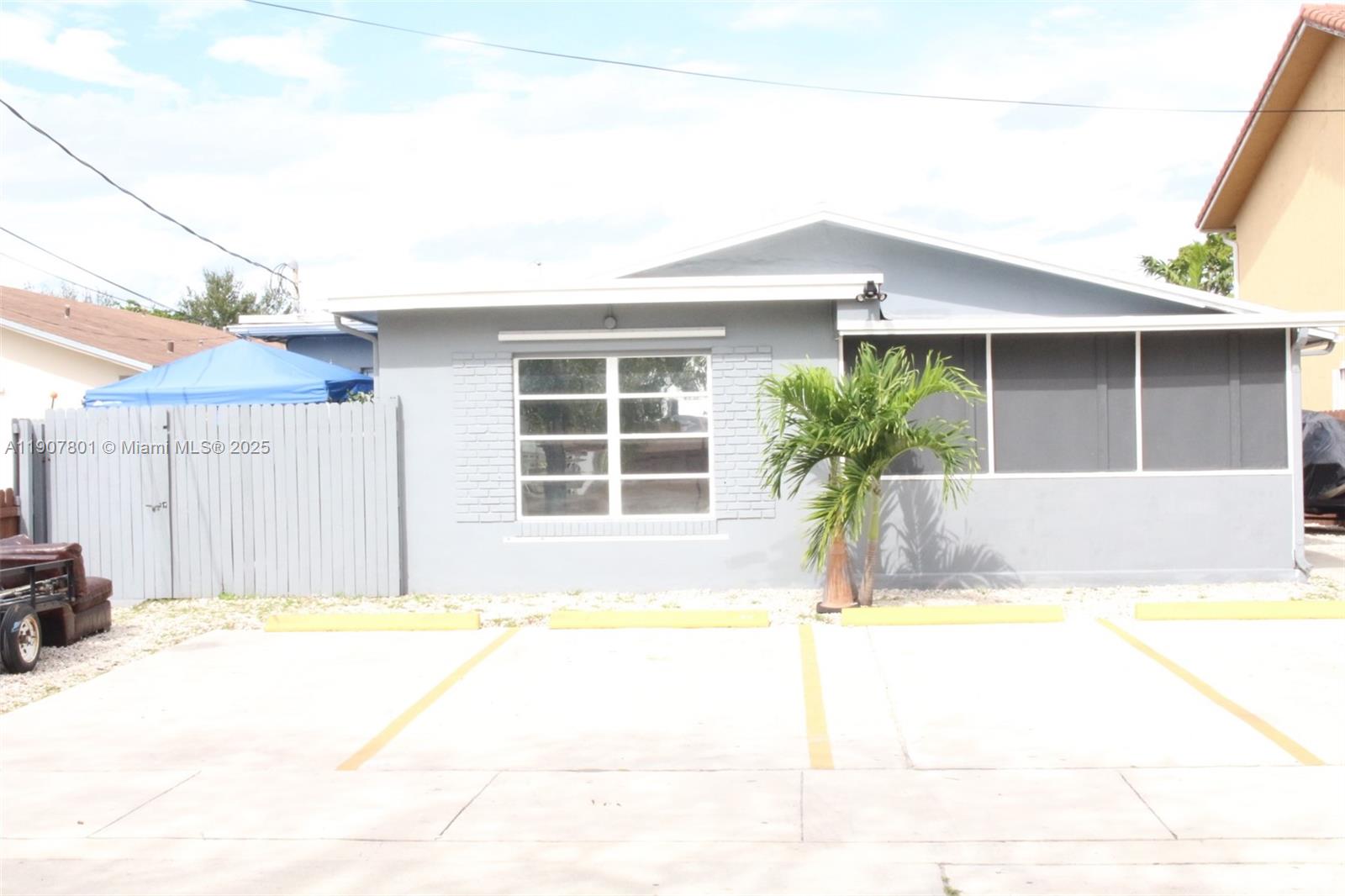 HOLLYWOOD BEACH GARDENS - Residential Lease