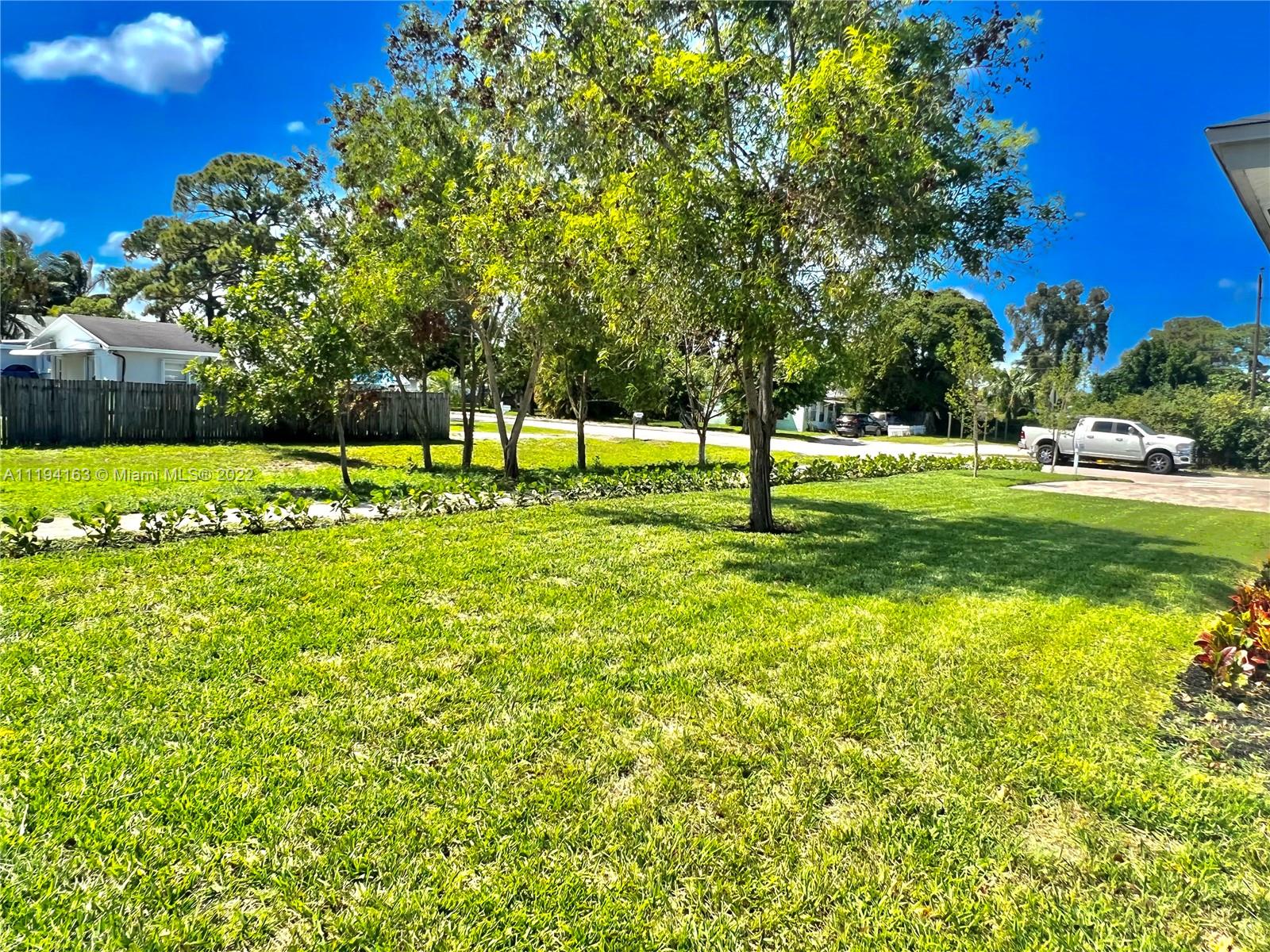 KENWOOD IN PB 3 PGS 44 & - Residential