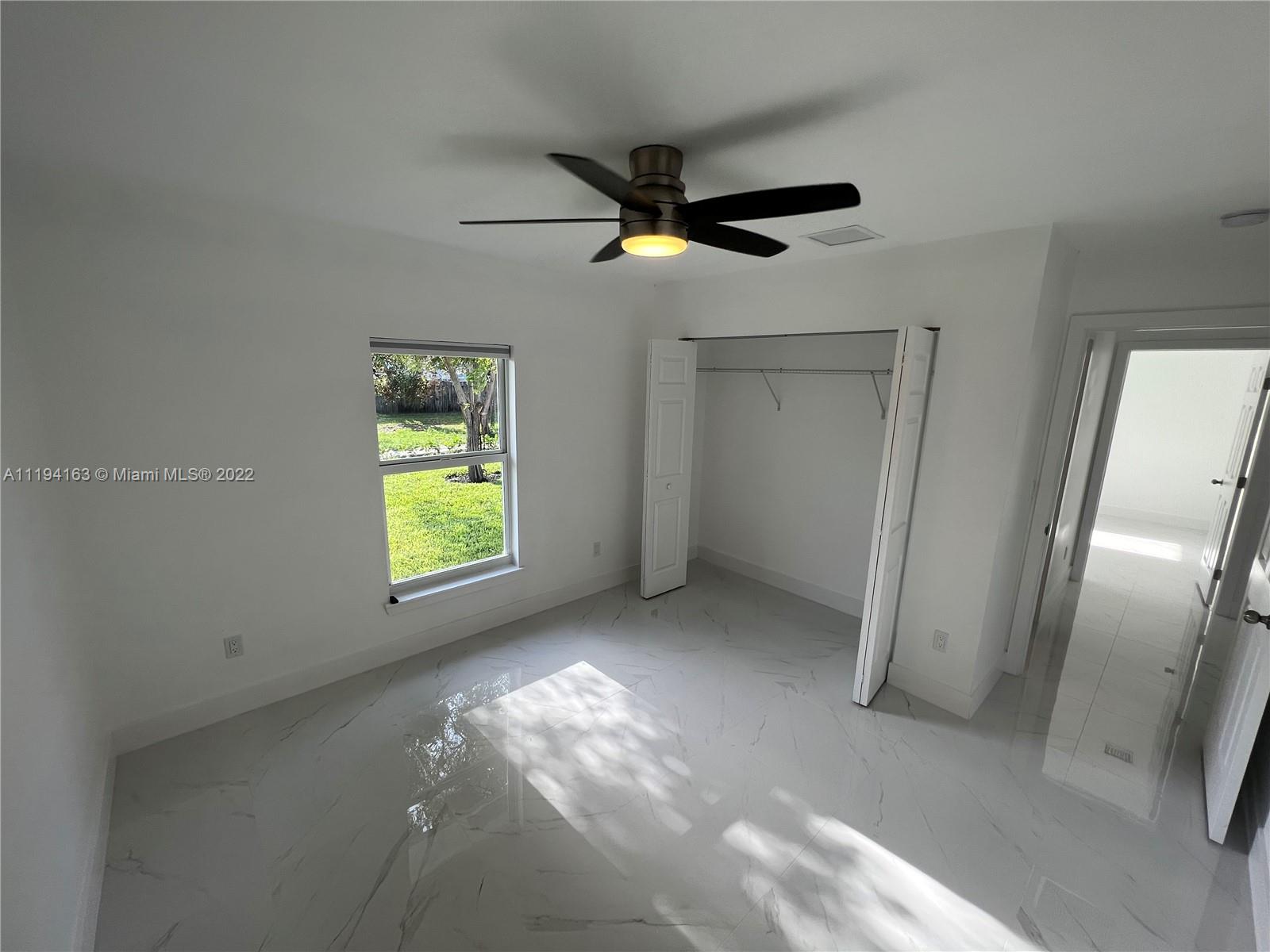 KENWOOD IN PB 3 PGS 44 & - Residential