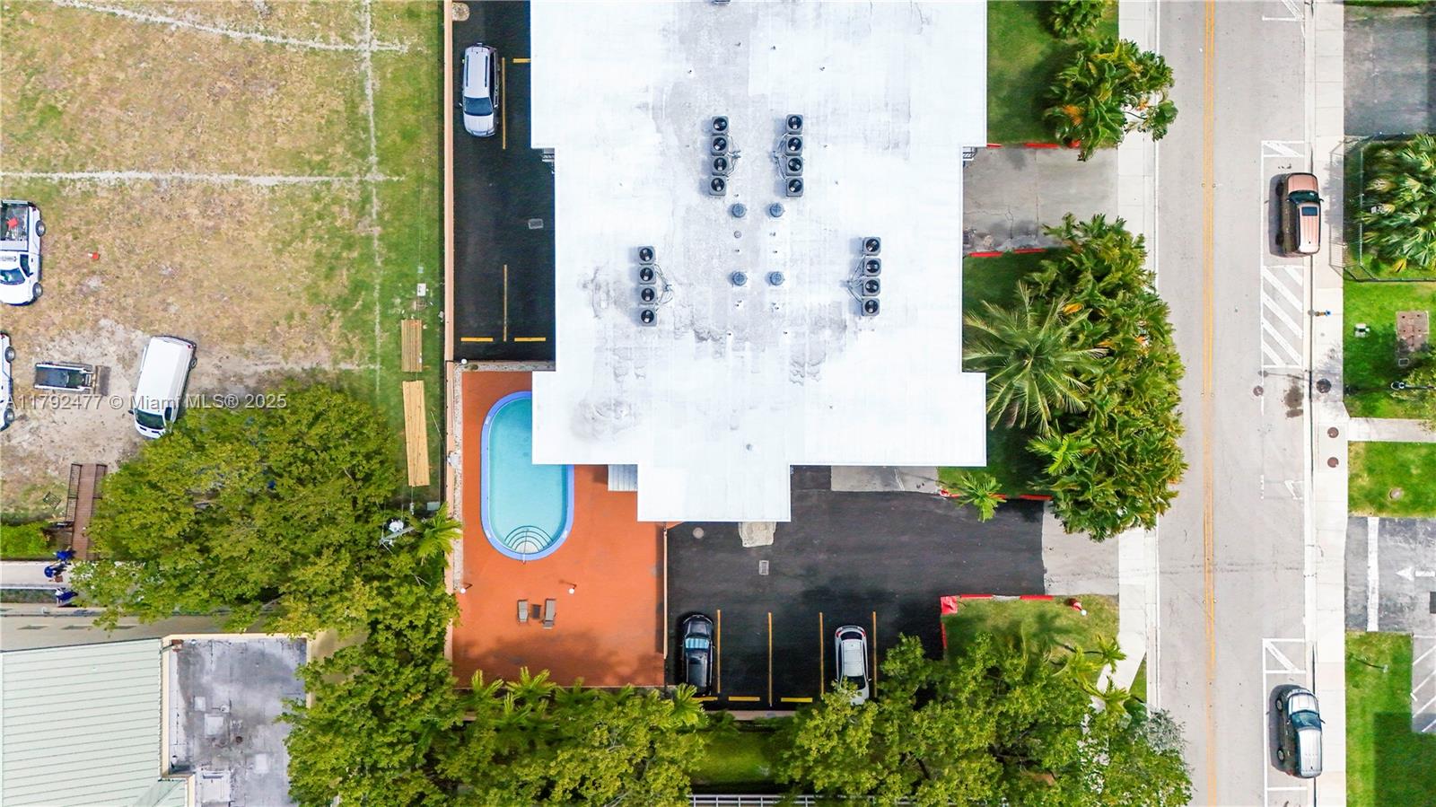 SUNNY ISLES SHORES SEC A - Residential Lease