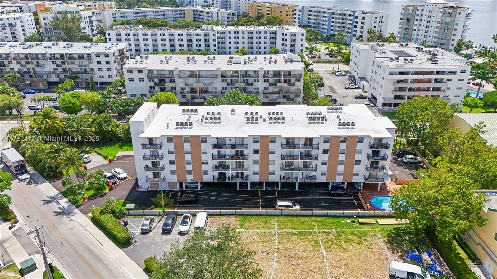 SUNNY ISLES SHORES SEC A - Residential Lease