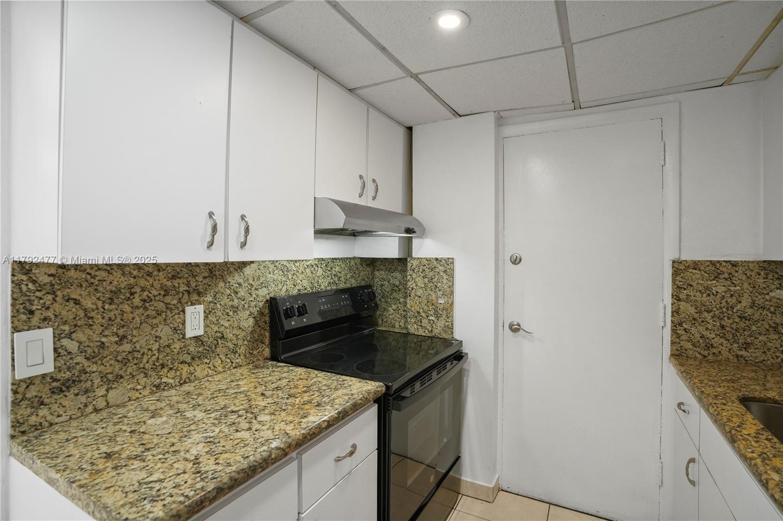 SUNNY ISLES SHORES SEC A - Residential Lease