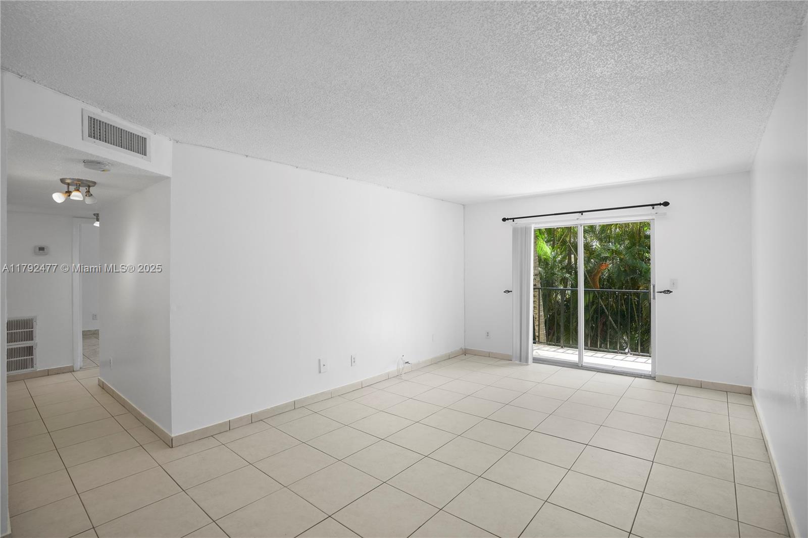 SUNNY ISLES SHORES SEC A - Residential Lease