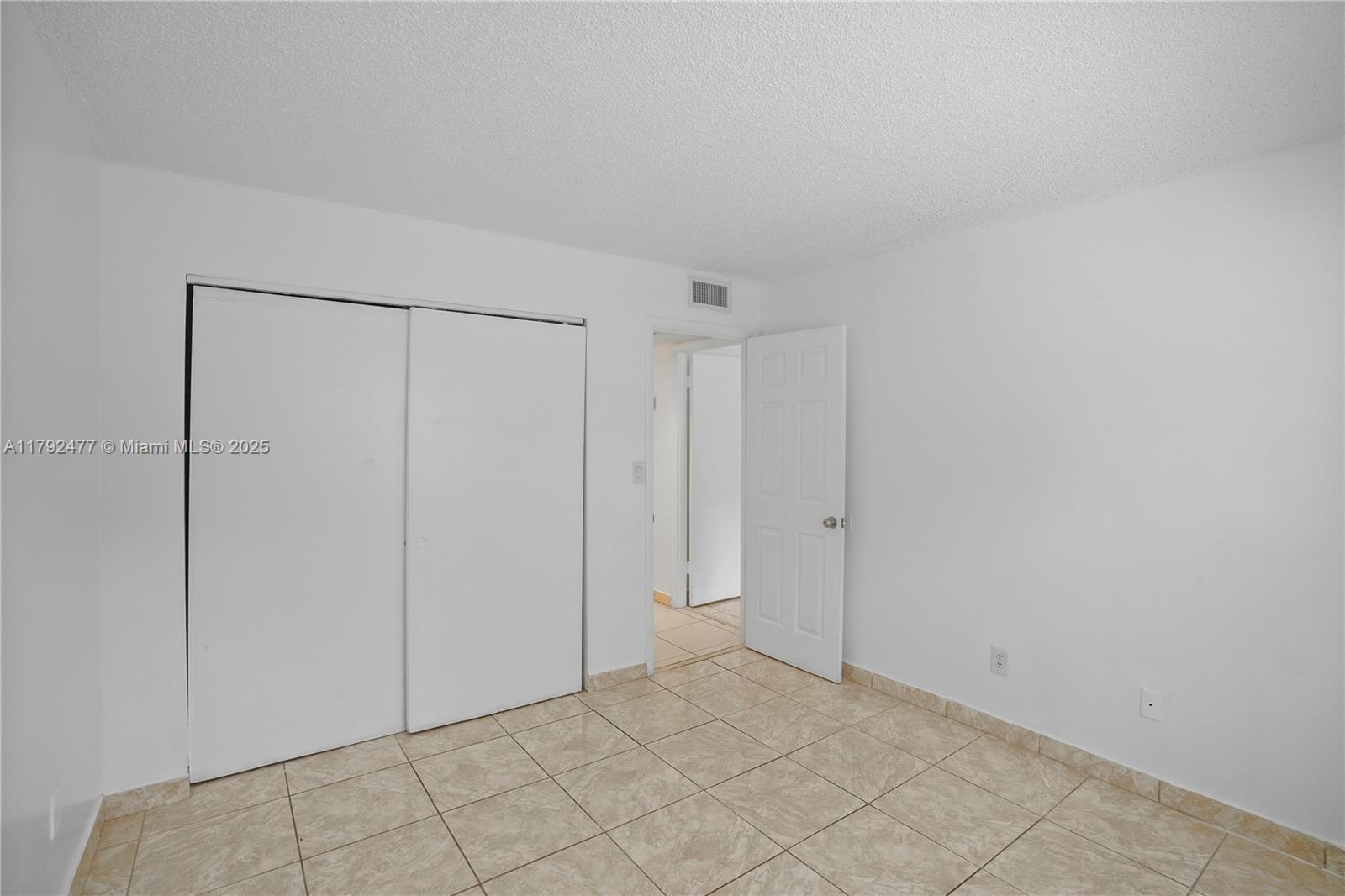 SUNNY ISLES SHORES SEC A - Residential Lease