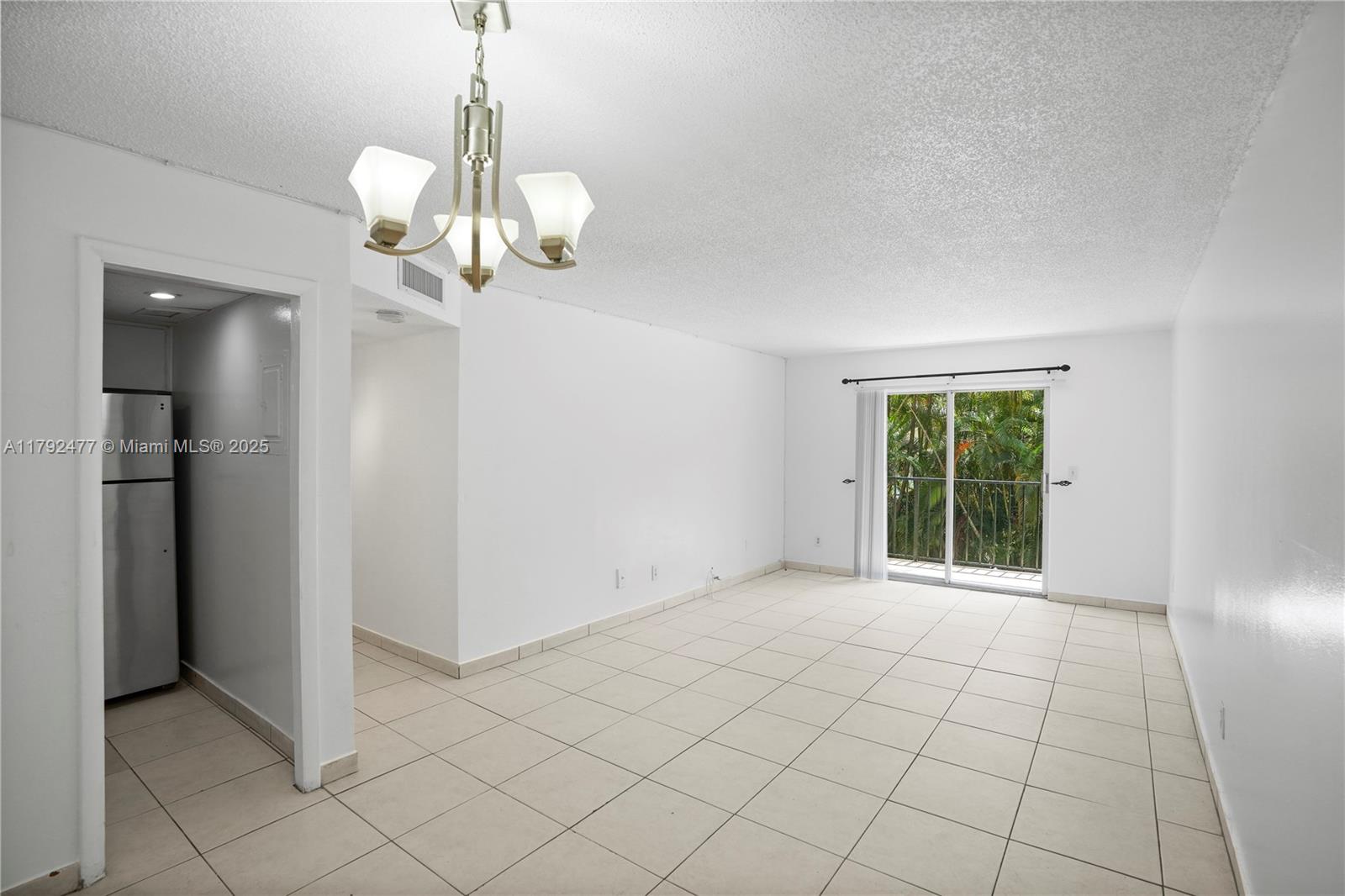 SUNNY ISLES SHORES SEC A - Residential Lease
