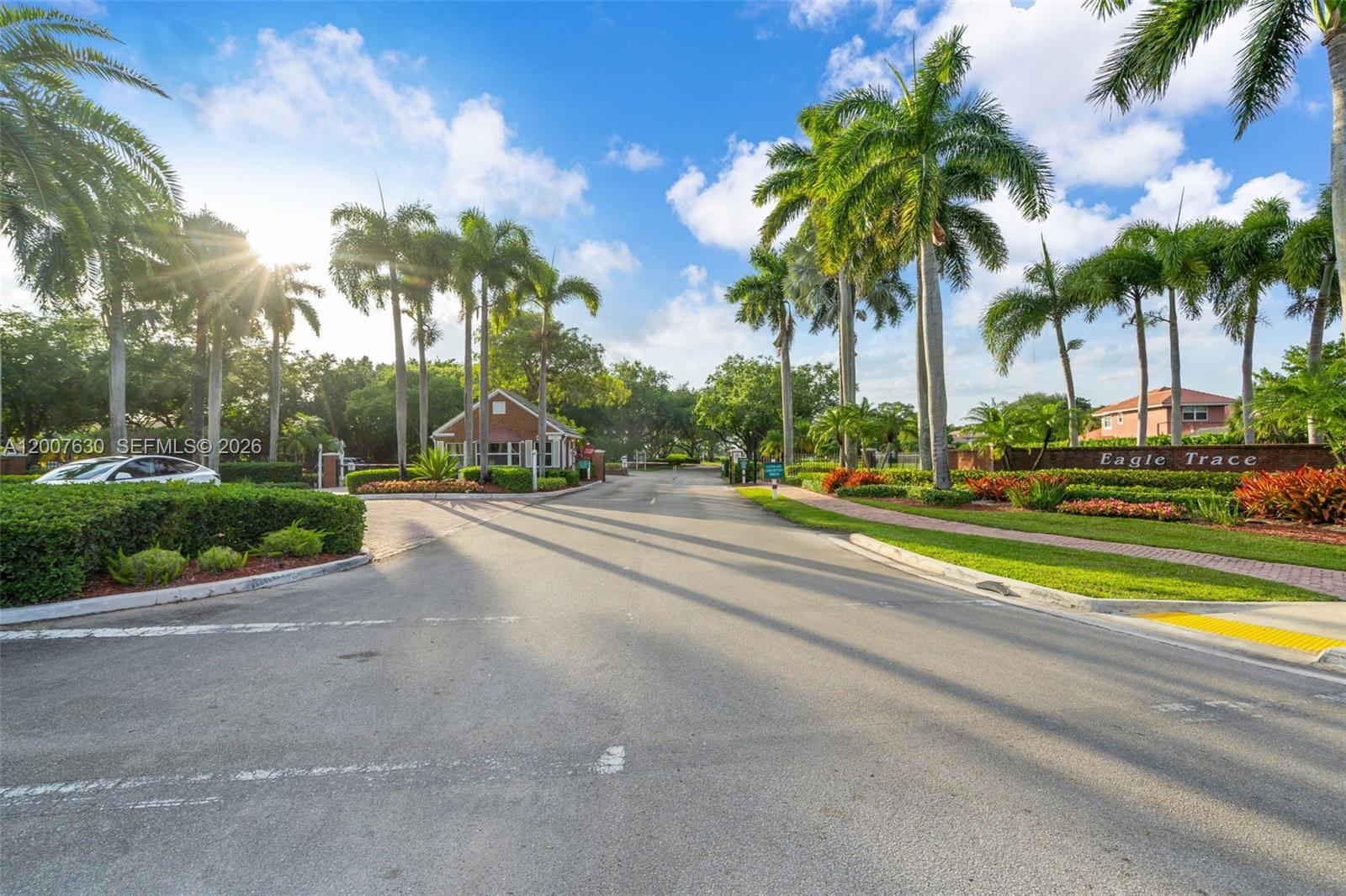 EAGLE TRACE - Residential
