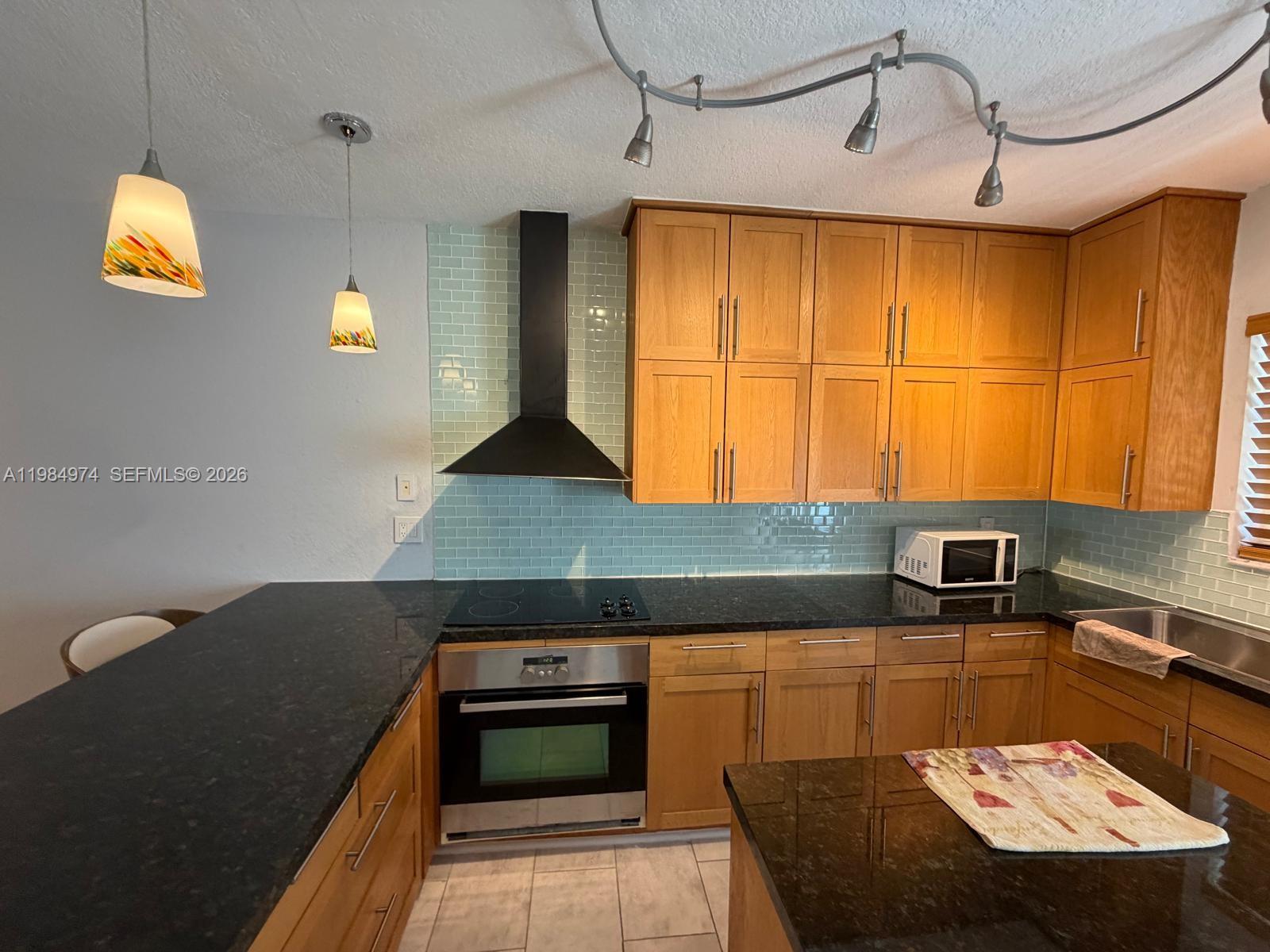 COASTAL GARDEN CONDO - Residential