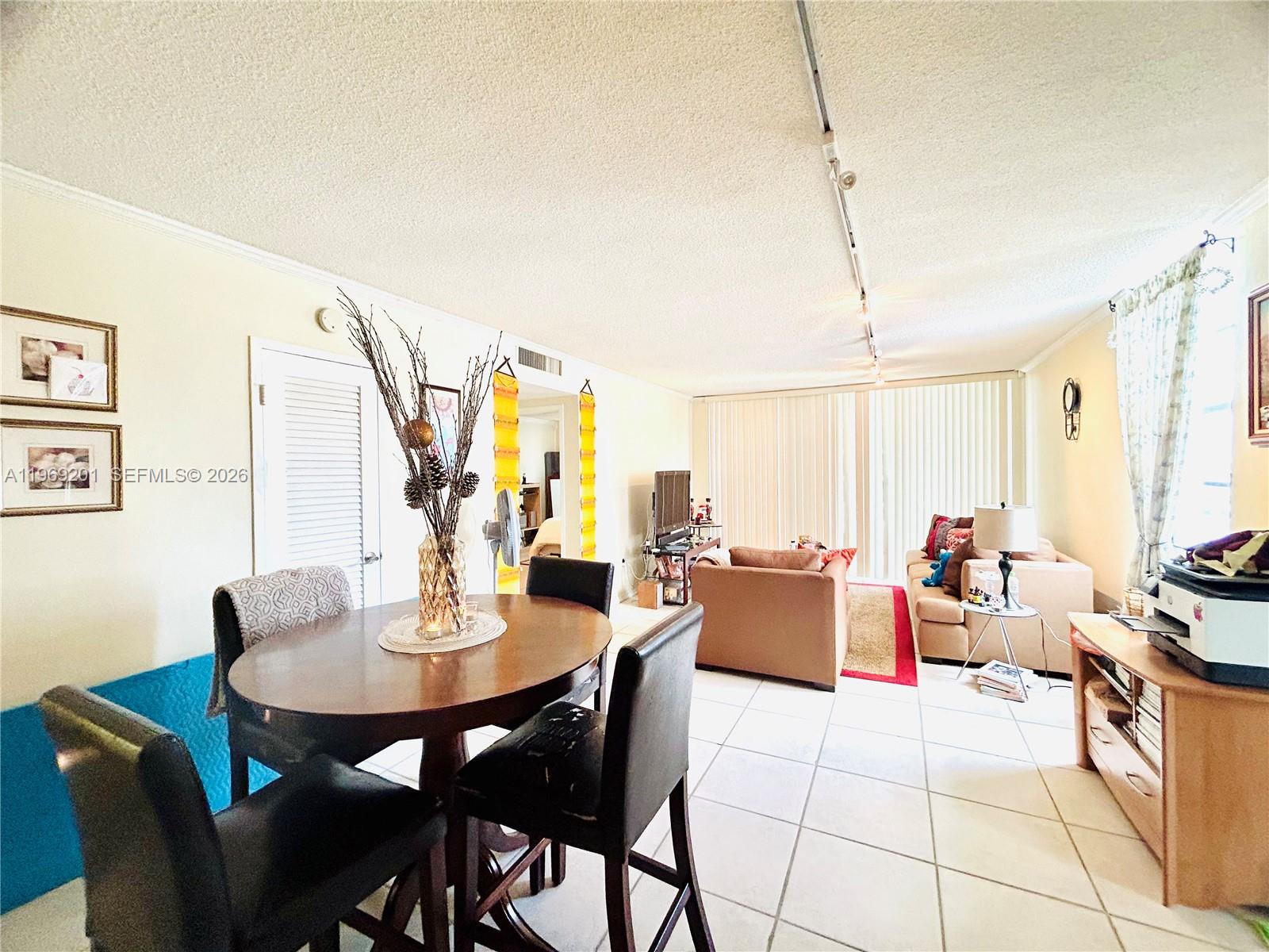 KENNEDY HOUSE CONDO - Residential