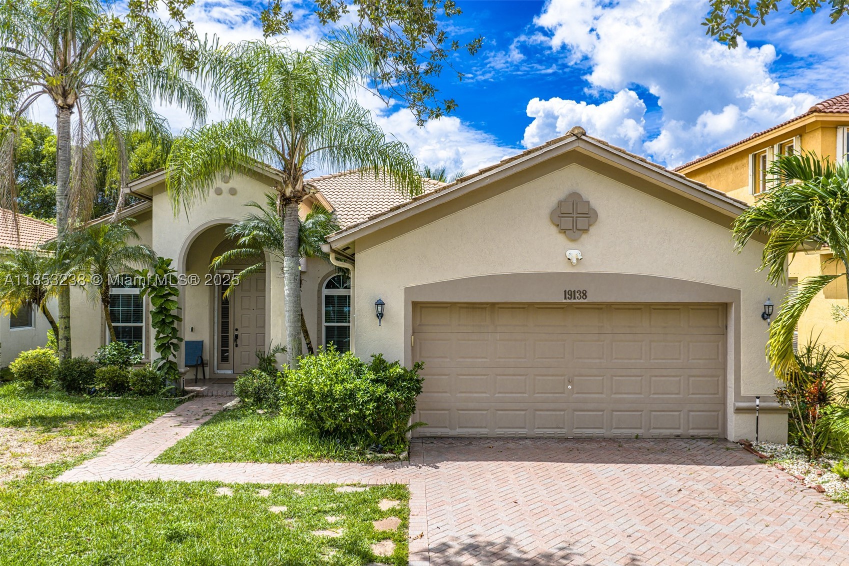 ISLES AT WESTON - Residential