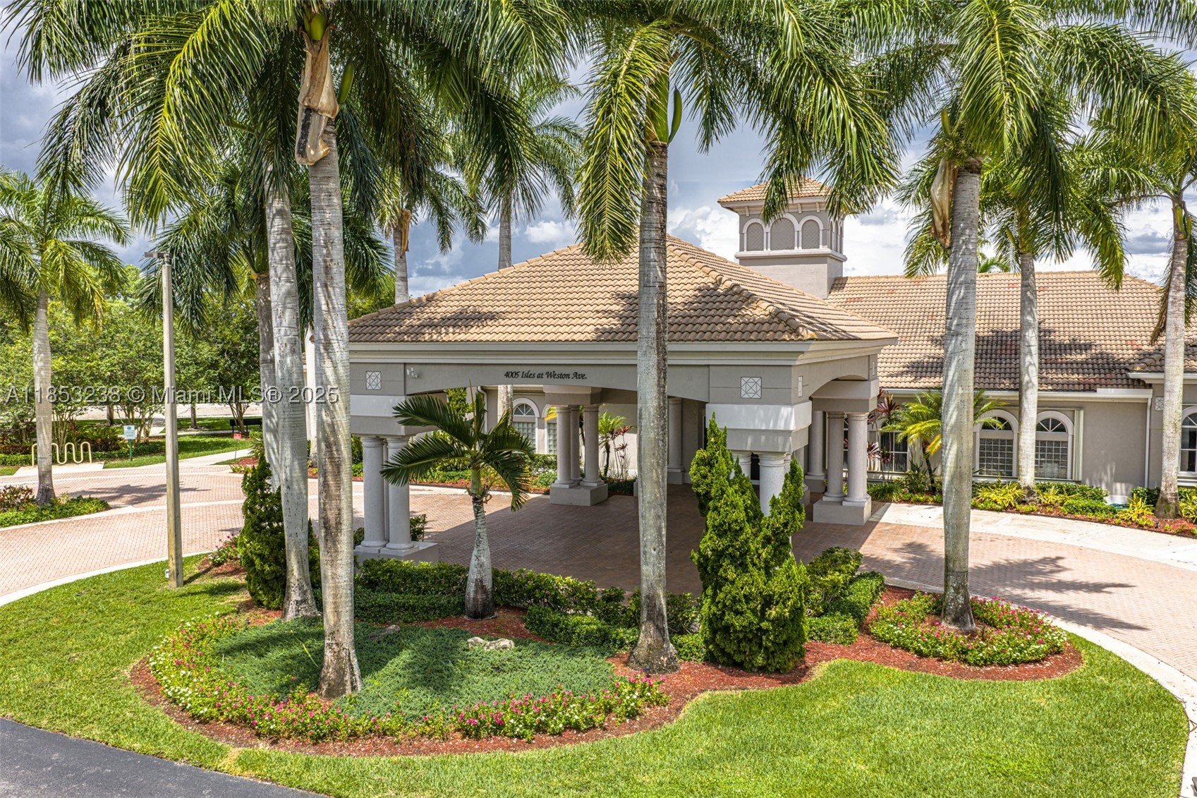 ISLES AT WESTON - Residential