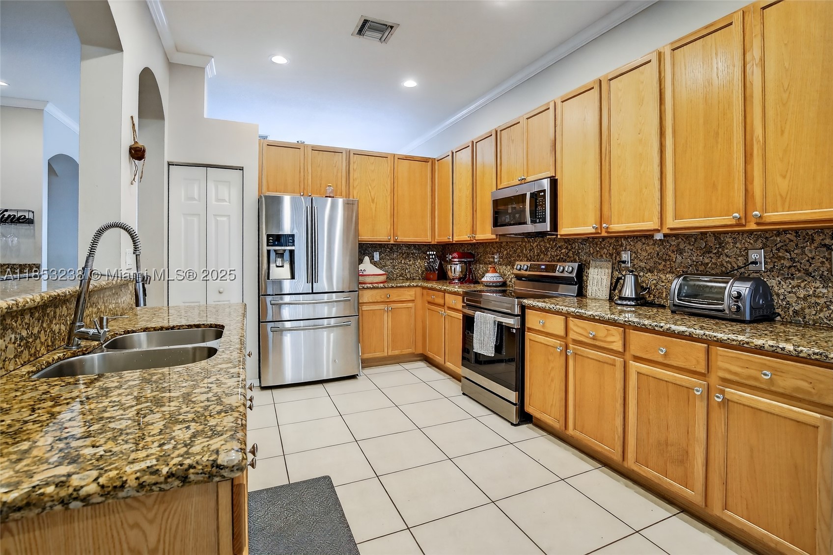 ISLES AT WESTON - Residential