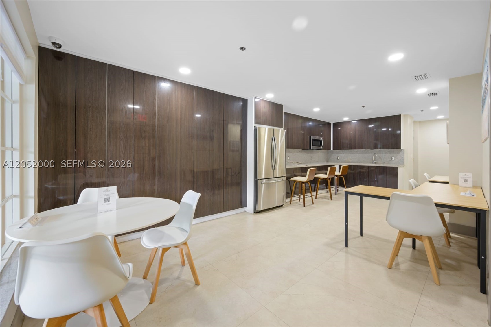 THE YACHT CLUB AT AVENTURA - Residential Lease