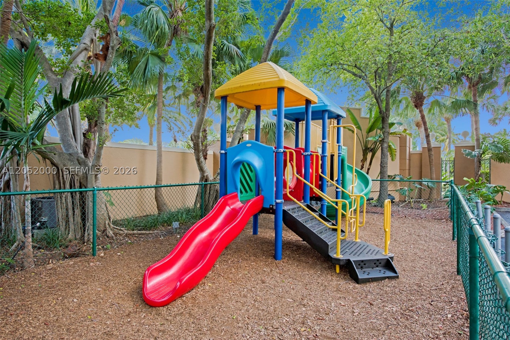 THE YACHT CLUB AT AVENTURA - Residential Lease